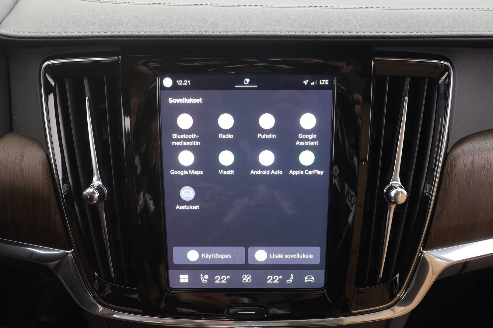 Volvo V90 2023 T8 AWD Long Range High Performance Ultimate Bright aut - | Pilot assist | 360-Kamera | Full-LED | H/K | Panorama | HUD | Ilmastoidut Muistipenkit | Keyless | Ruskeat Sporttinahat | 1.Om Suomi-auto | Kahdet renkaat | Merkkihuollettu |