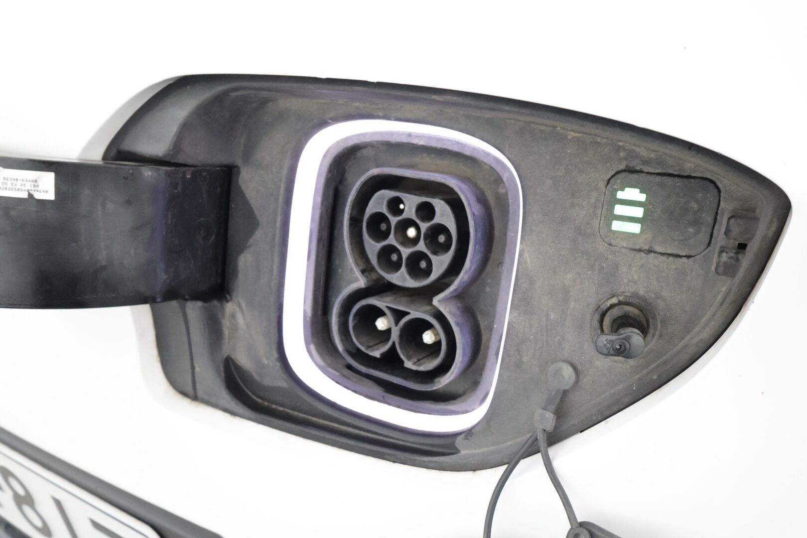 Hyundai KONA 2023 electric 64 kWh 204 hv Comfort MY21 * ACC / ILP / P.kamera / Digimittaristo / Ratinlämmitin / Keyless / LED * - 1.Om Suomi-auto / Akku kuntotarkastettu SoH 95,6% / Kahdet renkaat aluvanteilla / Merkkihuollettu