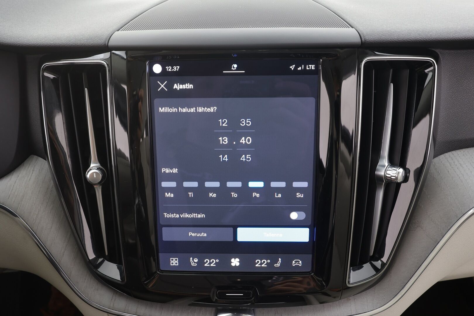Volvo XC60 2023 T8 AWD Long Range High Performance Plus Bright aut - HUD | Pilot assist | Koukku | P-kamera | Muistipenkki | Panorama | Merkkihuollot | Full-LED | 