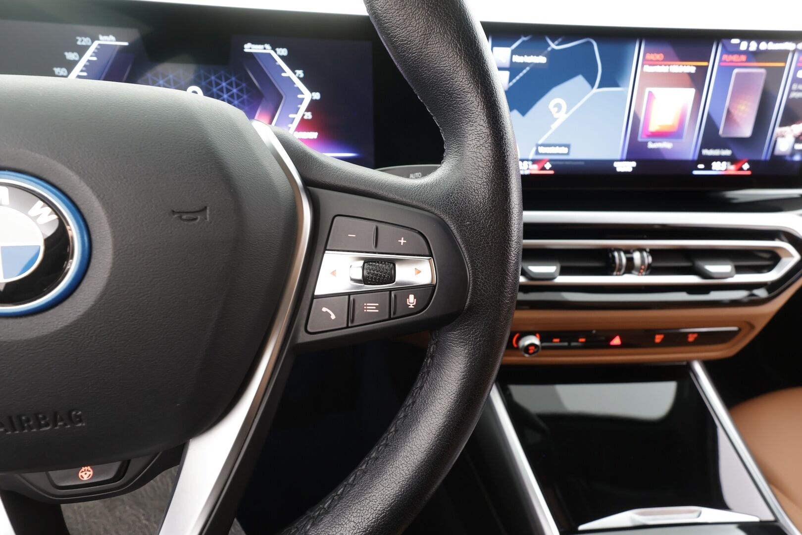 BMW i4 2024 eDrive40 Charged - | ACC | Lisälämmitin | Koukku | Widescreen | Muistipenkki | 360-Kamera |Sporttinahat | 1.Om Suomi-auto | Kahdet Renkaat | 