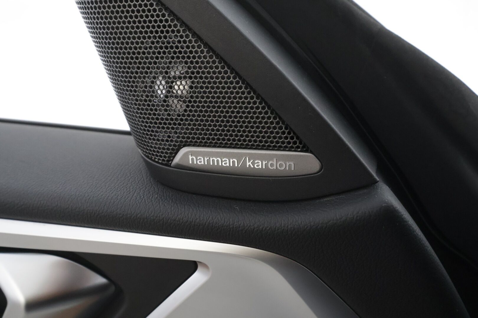 BMW i4 2024 eDrive40 Charged - | ACC | Lisälämmitin | Koukku | Widescreen | Muistipenkki | 360-Kamera |Sporttinahat | 1.Om Suomi-auto | Kahdet Renkaat | 