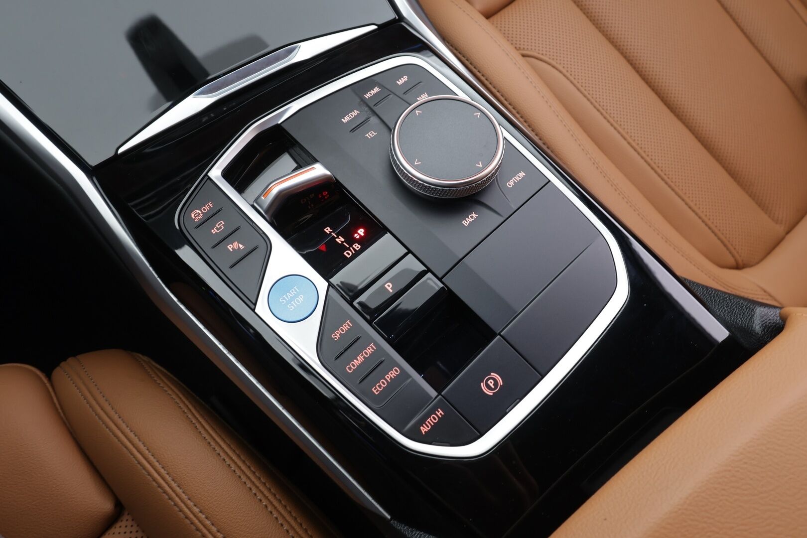 BMW i4 2024 eDrive40 Charged - | ACC | Lisälämmitin | Koukku | Widescreen | Muistipenkki | 360-Kamera |Sporttinahat | 1.Om Suomi-auto | Kahdet Renkaat | 