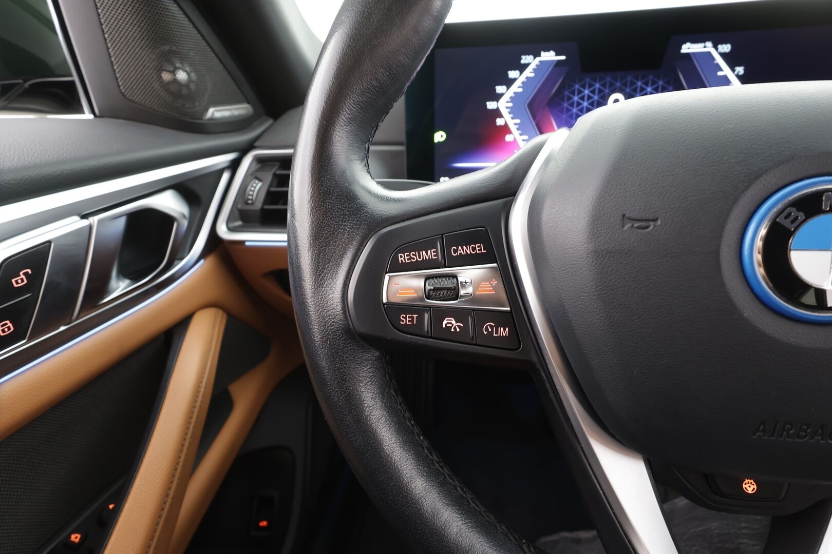 BMW i4 2024 eDrive40 Charged - | ACC | Lisälämmitin | Koukku | Widescreen | Muistipenkki | 360-Kamera |Sporttinahat | 1.Om Suomi-auto | Kahdet Renkaat | 