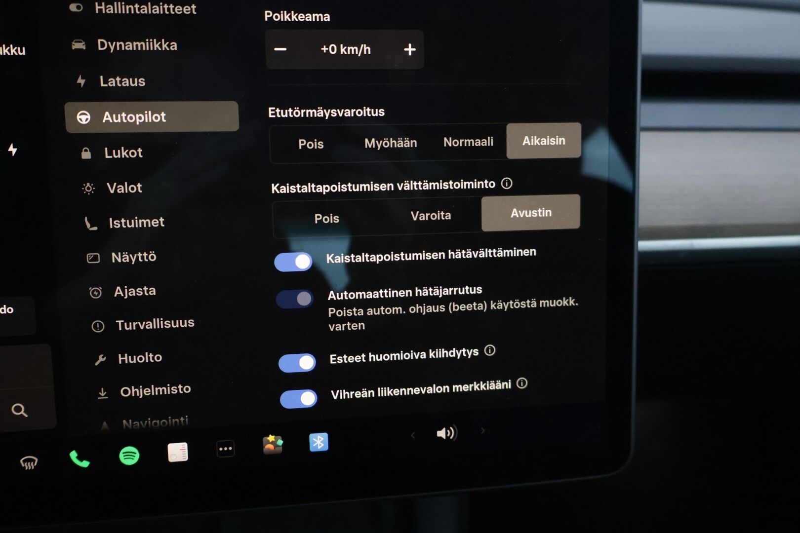 Tesla Model 3 2021 Long Range * Refresh / Ilmalämpöpumppu / Matrix LED / Premium Audio / Muistipenkki /  Nahkasisusta / BLIS / Lasikatto * - * Refresh / Siisti ykisilö / 2x renkaat ja vanteet / Akku kuntotarkastettu *
