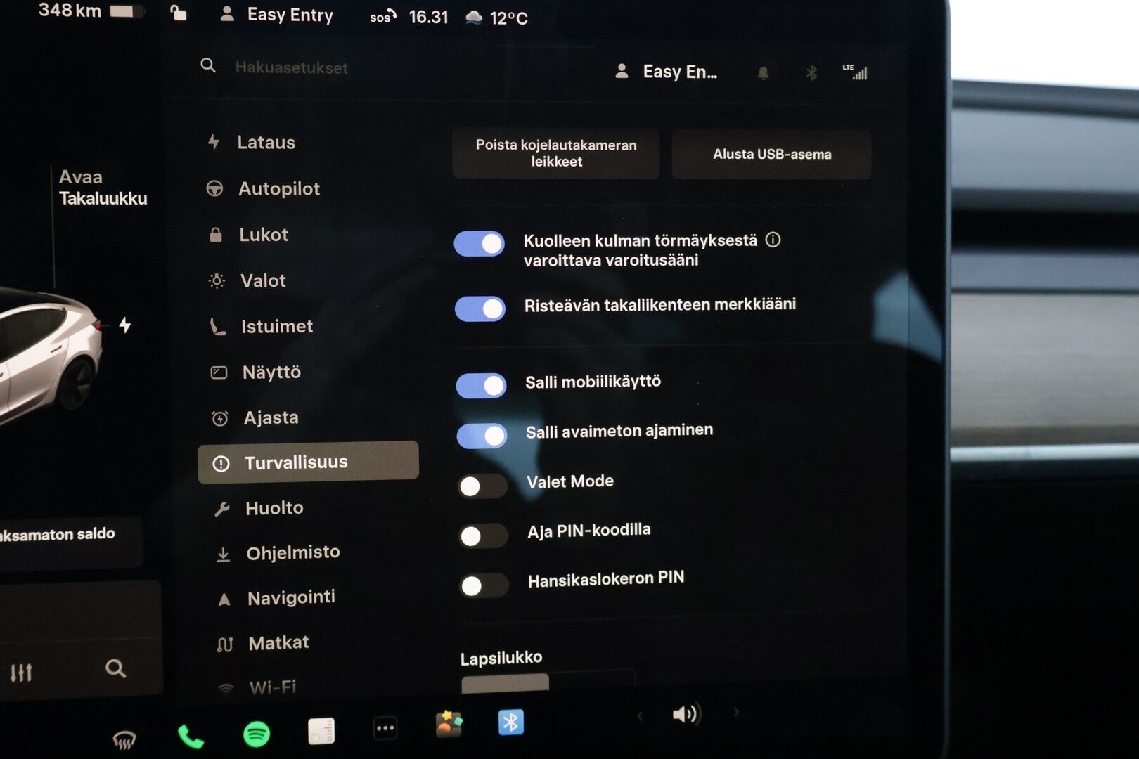 Tesla Model 3 2021 Long Range * Refresh / Ilmalämpöpumppu / Matrix LED / Premium Audio / Muistipenkki /  Nahkasisusta / BLIS / Lasikatto * - * Refresh / Siisti ykisilö / 2x renkaat ja vanteet / Akku kuntotarkastettu *