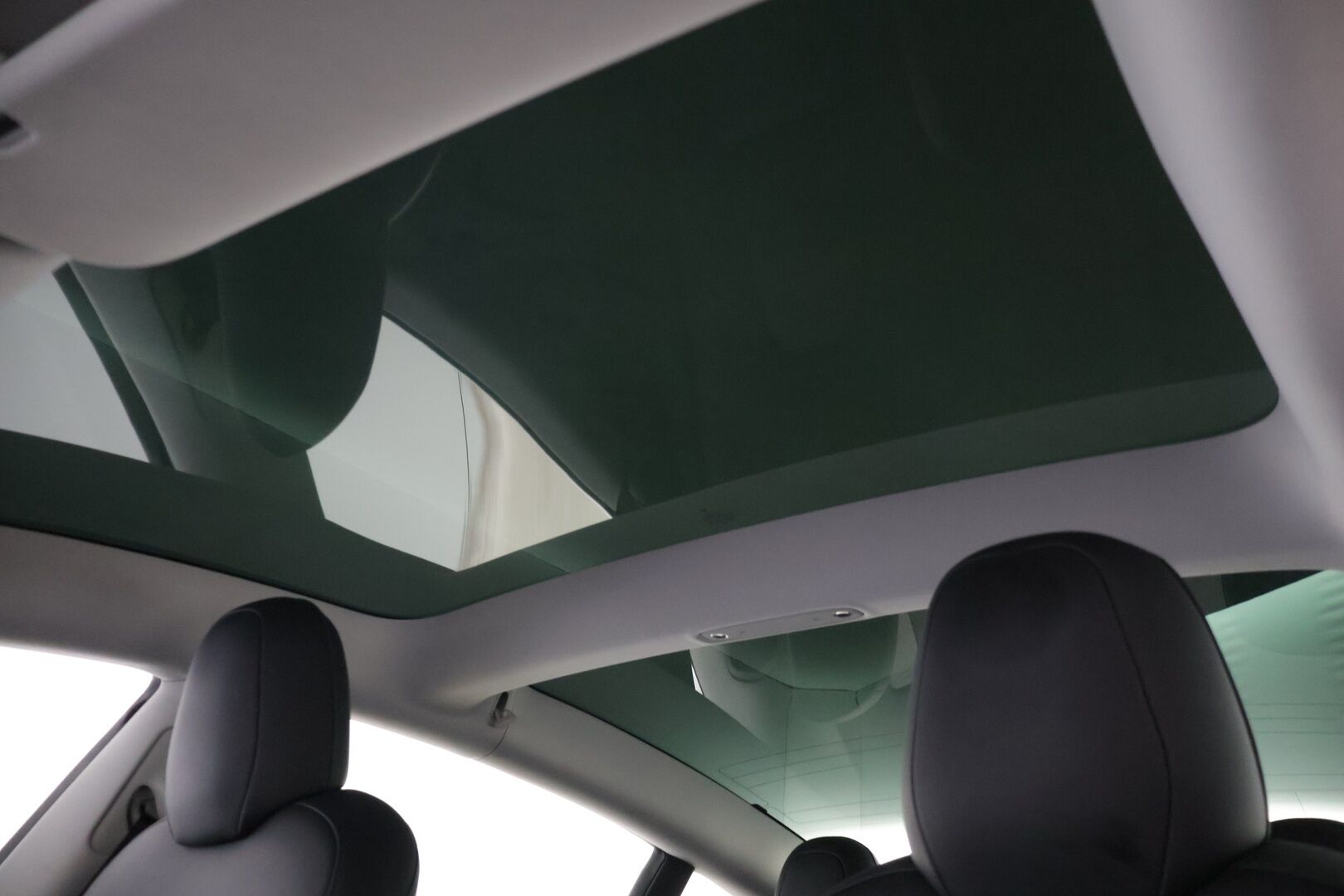 Tesla Model 3 2021 Long Range * Refresh / Ilmalämpöpumppu / Matrix LED / Premium Audio / Muistipenkki /  Nahkasisusta / BLIS / Lasikatto * - * Refresh / Siisti ykisilö / 2x renkaat ja vanteet / Akku kuntotarkastettu *