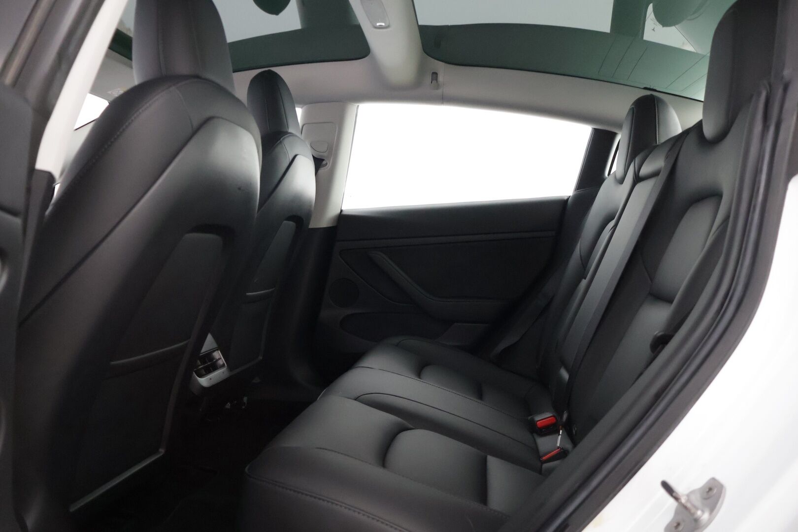 Tesla Model 3 2021 Long Range * Refresh / Ilmalämpöpumppu / Matrix LED / Premium Audio / Muistipenkki /  Nahkasisusta / BLIS / Lasikatto * - * Refresh / Siisti yksilö / 2x renkaat ja vanteet / Akku kuntotarkastettu * - HULLUT AVAJAISHULINAT KORKOTARJOUS 3,29 %