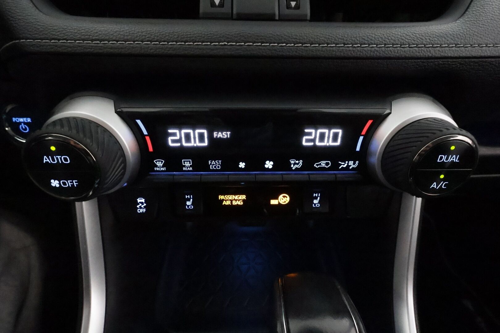 Toyota RAV4 2022 Hybrid AWD-i Executive Premium **Facelift / Muistipenkki / Mustat nahat / ACC / P.kamera / LED / ** - Supervarusteilla / Juuri huollettu / Harvinainen Executive Premium / Kahdet renkaat aluvanteilla - HULLU BLACKWEEK KORKOTARJOUS 2,49%