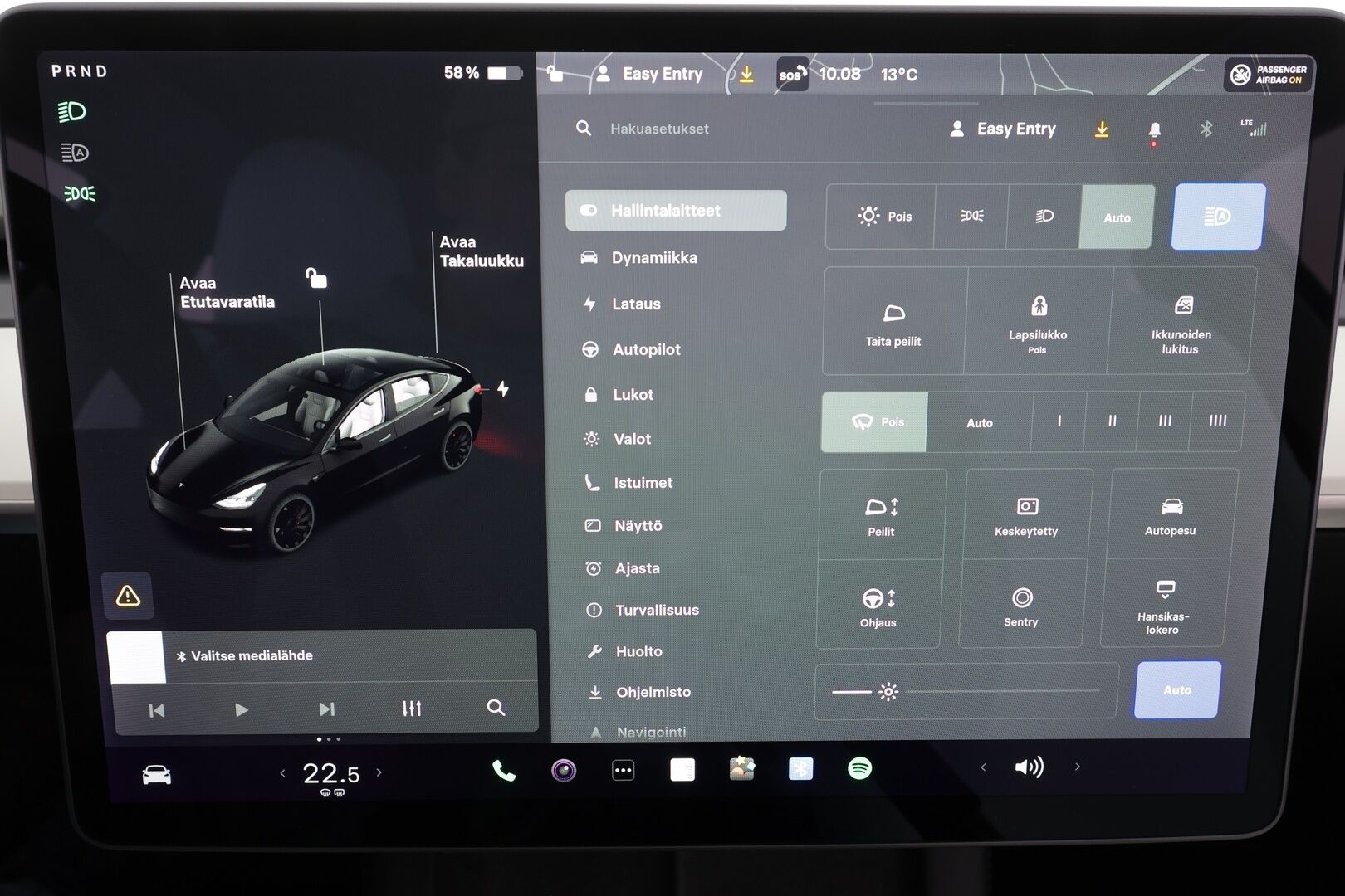 Tesla Model 3 2021 Performance * Lasikatto / ILP / ACC / Matrix-LED / P.Kamera / Muistipenkki / Premium Audio / Navi / Kaistavahti * - HULLUT BLACKWEEK JATKOT - KORKOTARJOUS 2,49%