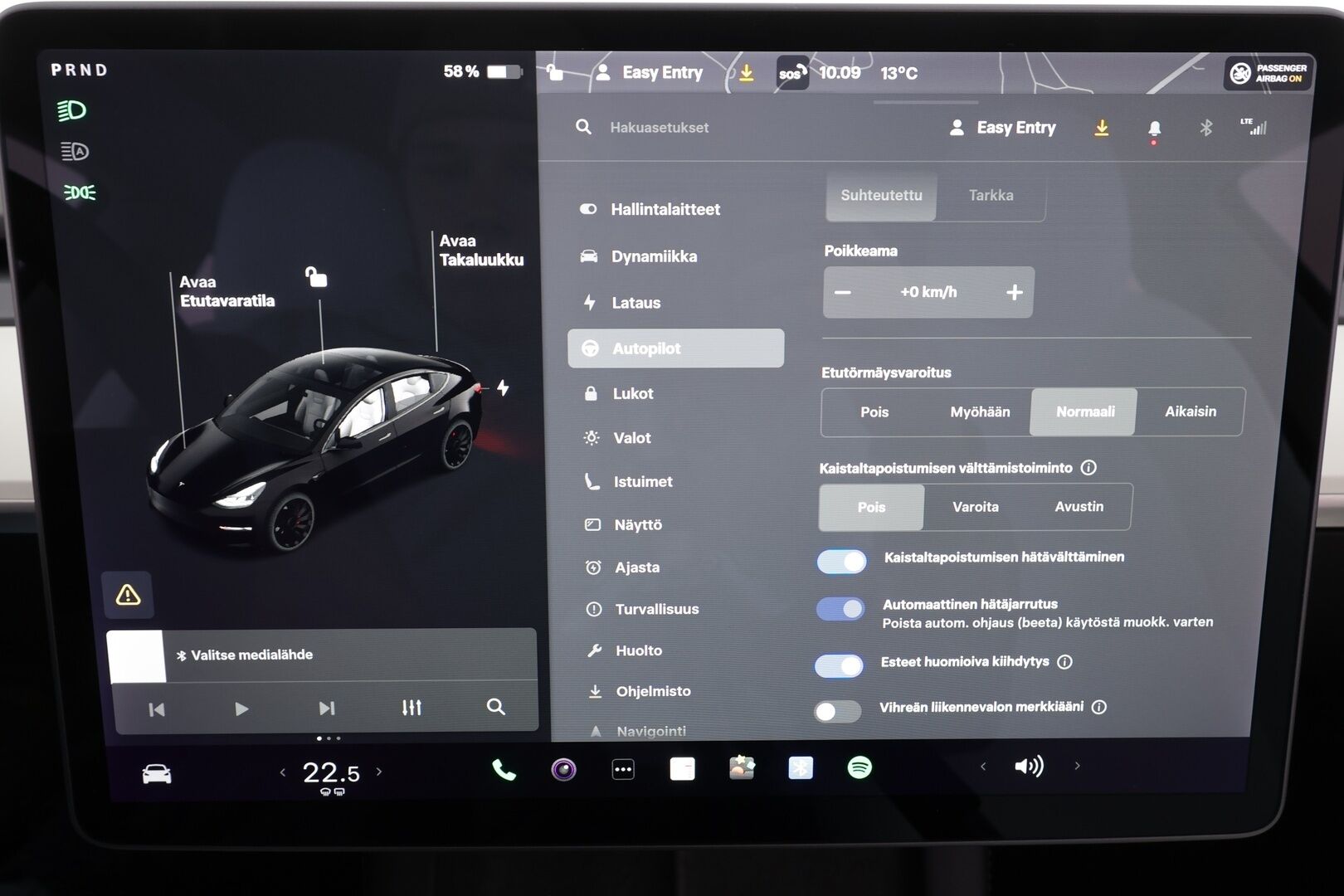 Tesla Model 3 2021 Performance * Lasikatto / ILP / ACC / Matrix-LED / P.Kamera / Muistipenkki / Premium Audio / Navi / Kaistavahti * - HULLUT BLACKWEEK JATKOT - KORKOTARJOUS 2,49%