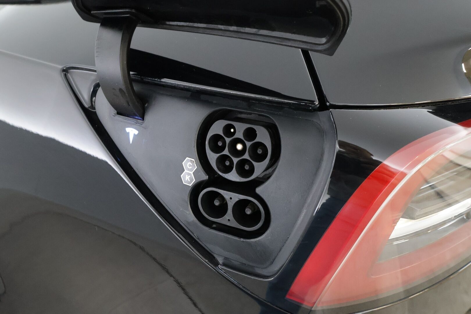 Tesla Model 3 2021 Performance * Lasikatto / ILP / ACC / Matrix-LED / P.Kamera / Muistipenkki / Premium Audio / Navi / Kaistavahti * - HULLUT BLACKWEEK JATKOT - KORKOTARJOUS 2,49%