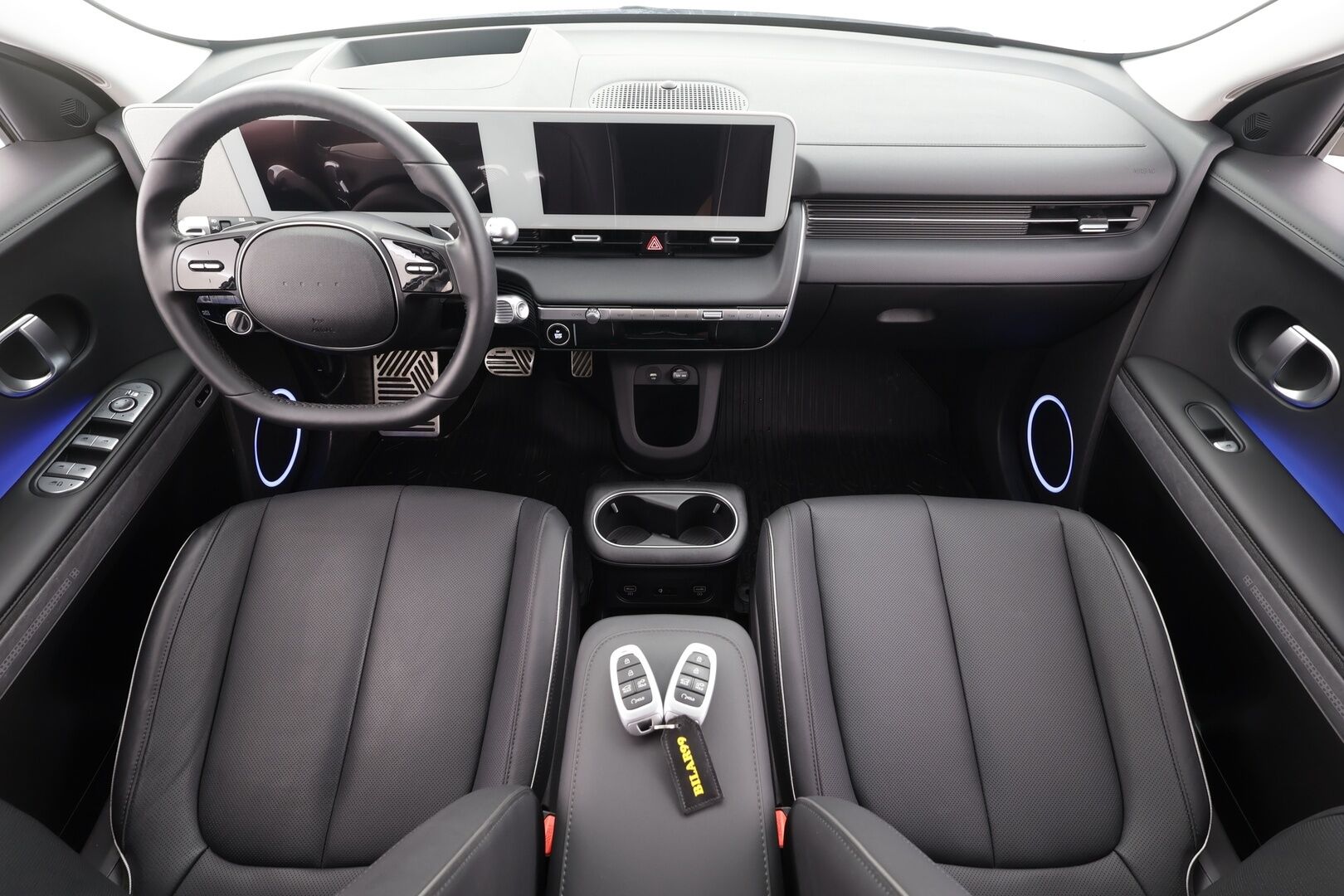 Hyundai IONIQ 5 2023 77 kWh 325 hv AWD Premium - | Bose | ILP | HUD | Koukku | ACC | LED | 360 | Ilmastoitu Relaxation-penkki Muistilla | Kaistavahti | Katveavustin | HDA | Keyless | Navi | 1-om Suomi-auto | Kahdet renkaat | Merkkihuollettu |