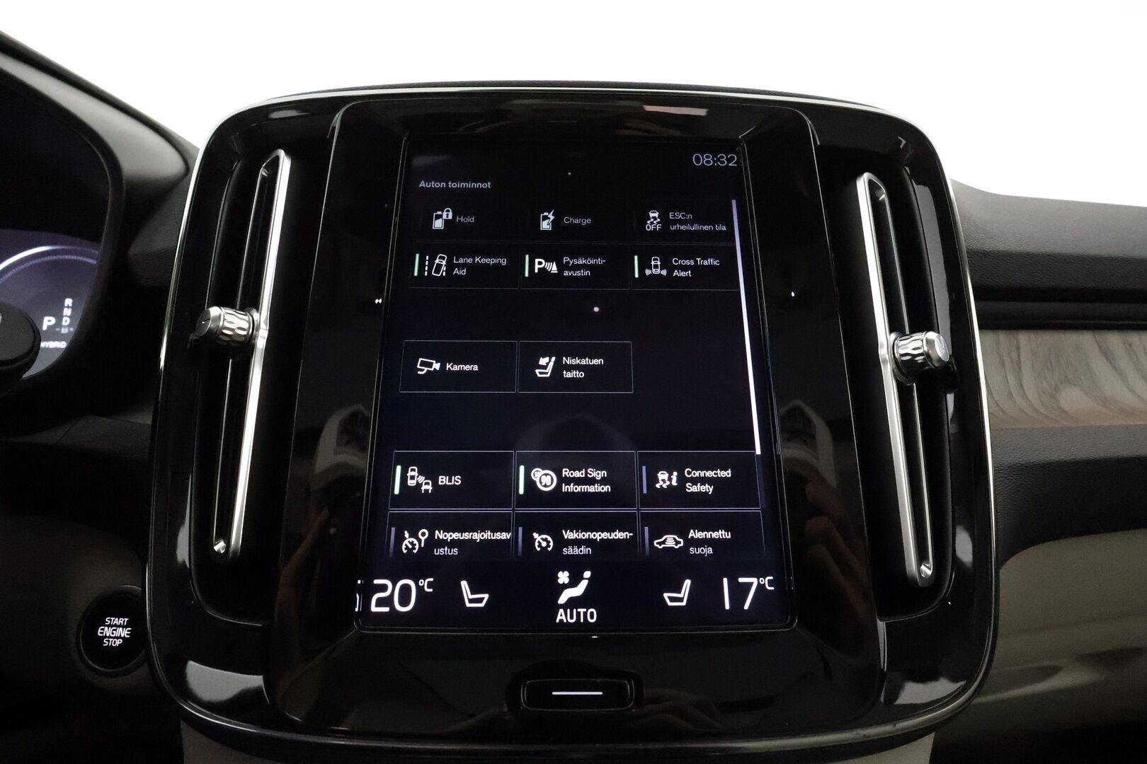 Volvo XC40 2021 T5 TwE Inscription aut ** Pa-lisälämmitin / Adapt.vakkari / Panorama / Nahkasisusta / Apple&Android / Bliss / Keyless - Digimittaristo / 2x Renkaat / Ambient Light / Peruutuskamera 