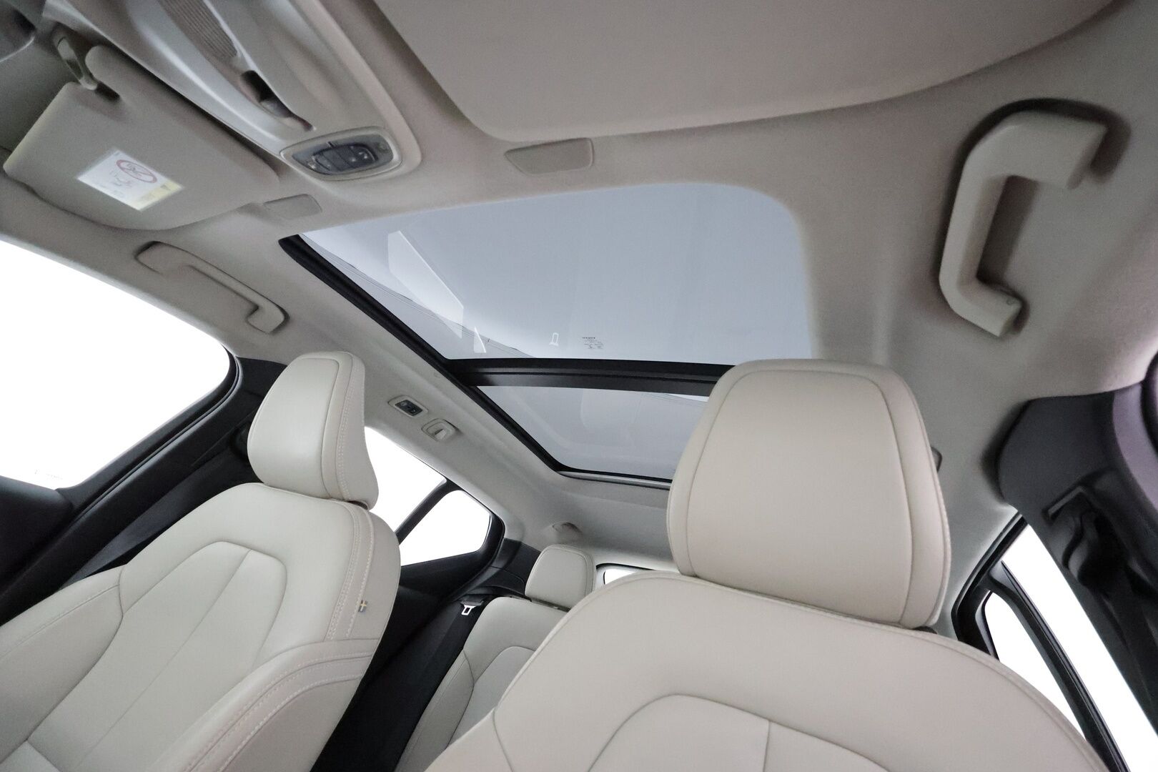 Volvo XC40 2021 T5 TwE Inscription aut ** Pa-lisälämmitin / Adapt.vakkari / Panorama / Nahkasisusta / Apple&Android / Bliss / Keyless - Digimittaristo / 2x Renkaat / Ambient Light / Peruutuskamera 