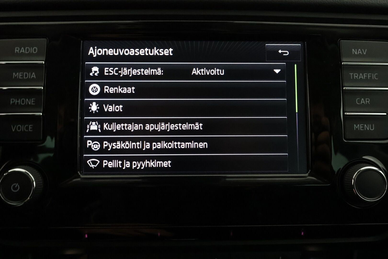 Skoda Octavia 2017 Combi 1,8 TSI 4x4 Scout DSG Autom. - | ACC | Webasto | Koukku | Xenon | Muistipenkki | Canton | P.Kamera | Puolinahat | Keyless | Apple&Android | Merkkihuollettu | Kahdet Renkaat |