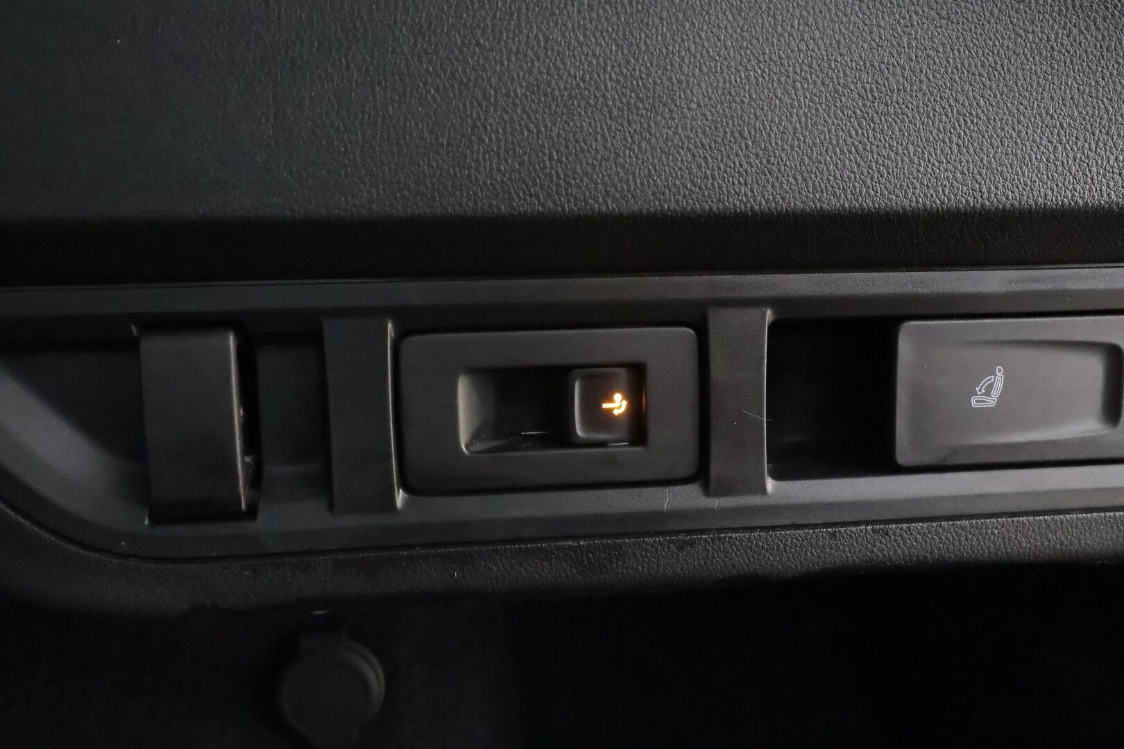 Skoda Octavia 2024 Combi 2.0 TDI 150 4x4 Scout DSG * Webasto / Koukku / ACC / Matrix-LED / P.kamera / Navi / Kaistavahti * - 1-om Suomi-auto / Kahdet renkaat