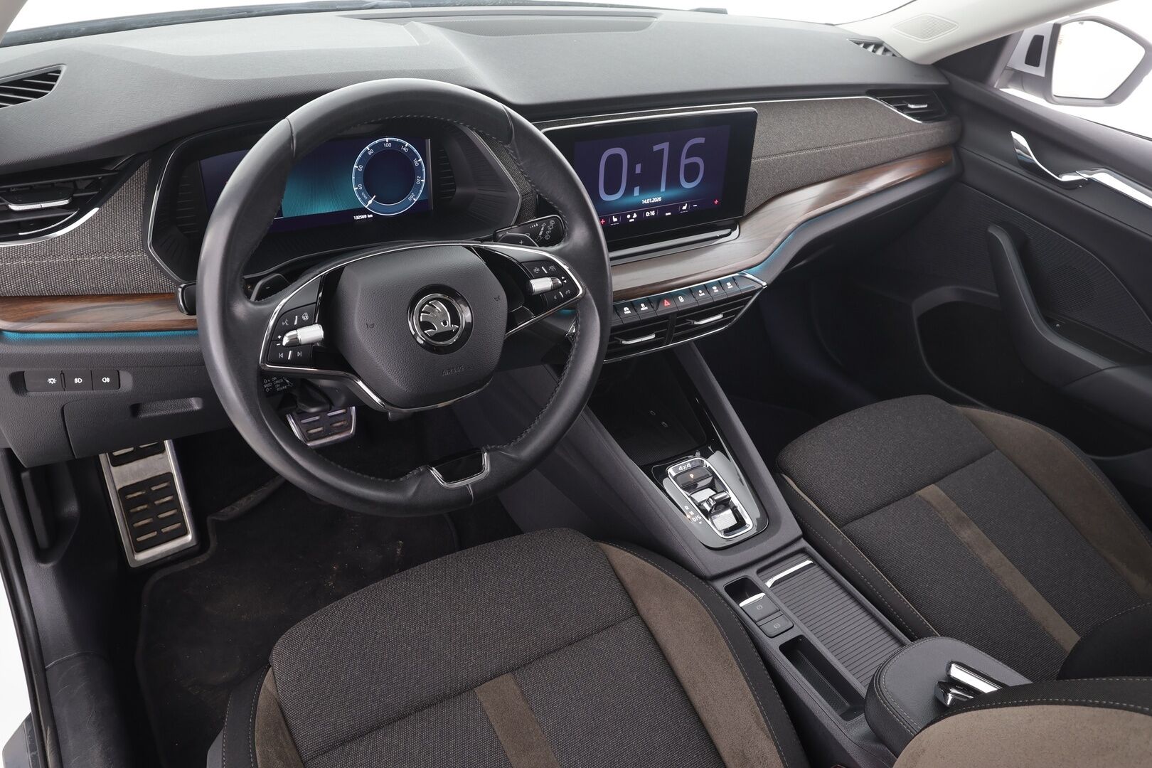 Skoda Octavia 2024 Combi 2.0 TDI 150 4x4 Scout DSG * Webasto / Koukku / ACC / Matrix-LED / P.kamera / Navi / Kaistavahti * - 1-om Suomi-auto / Kahdet renkaat