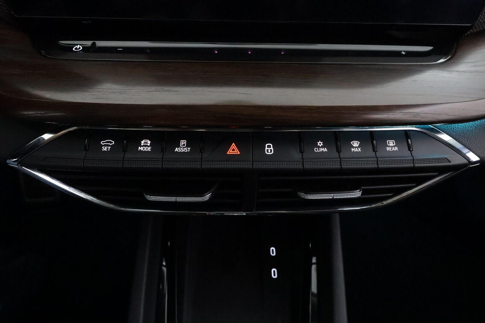 Skoda Octavia 2024 Combi 2.0 TDI 150 4x4 Scout DSG * Webasto / Koukku / ACC / Matrix-LED / P.kamera / Navi / Kaistavahti * - 1-om. Suomi-auto / Digimittaristo / Kahdet renkaat