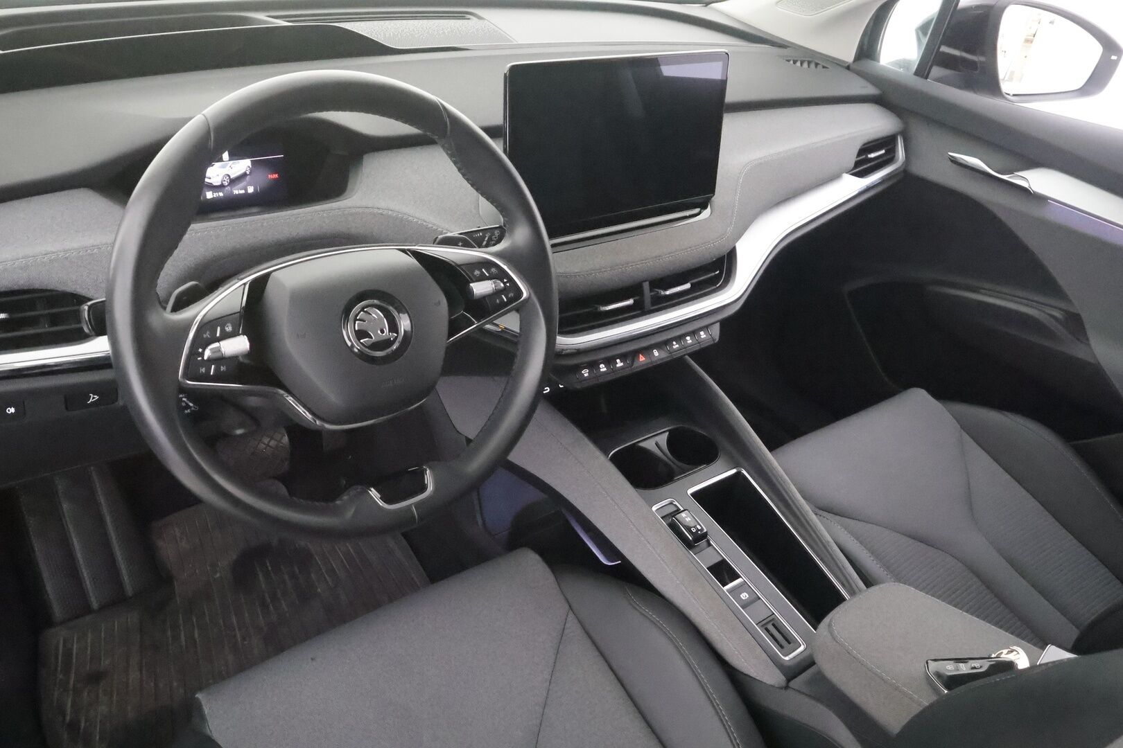 Skoda Enyaq 2023 80x 4x4 Style iV - | ACC | ILP | Koukku | Matrix-LED | Muistipenkki | Canton | P.Kamera | Puolinahat | Keyless | Apple&Android | 1.Om Suomi-auto | Kahdet Renkaat | Merkkihuollettu |