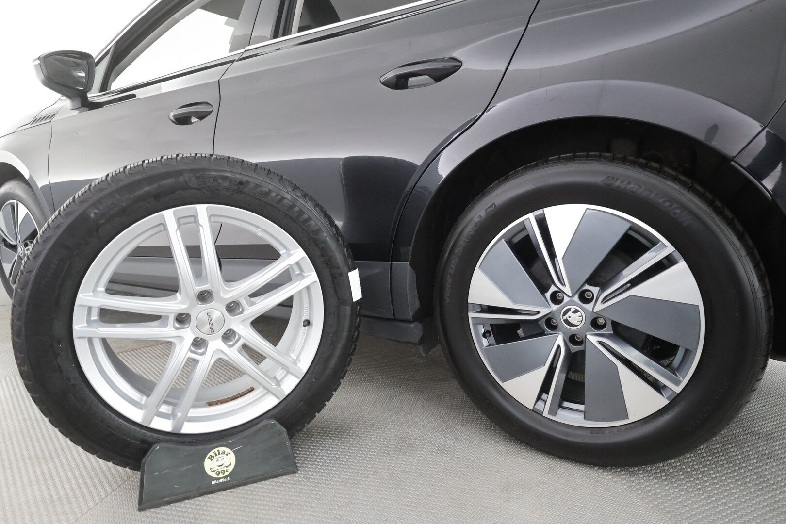 Skoda Enyaq 2023 80x 4x4 Style iV - | ACC | ILP | Koukku | Matrix-LED | Muistipenkki | Canton | P.Kamera | Puolinahat | Keyless | Apple&Android | 1.Om Suomi-auto | Kahdet Renkaat | Merkkihuollettu |