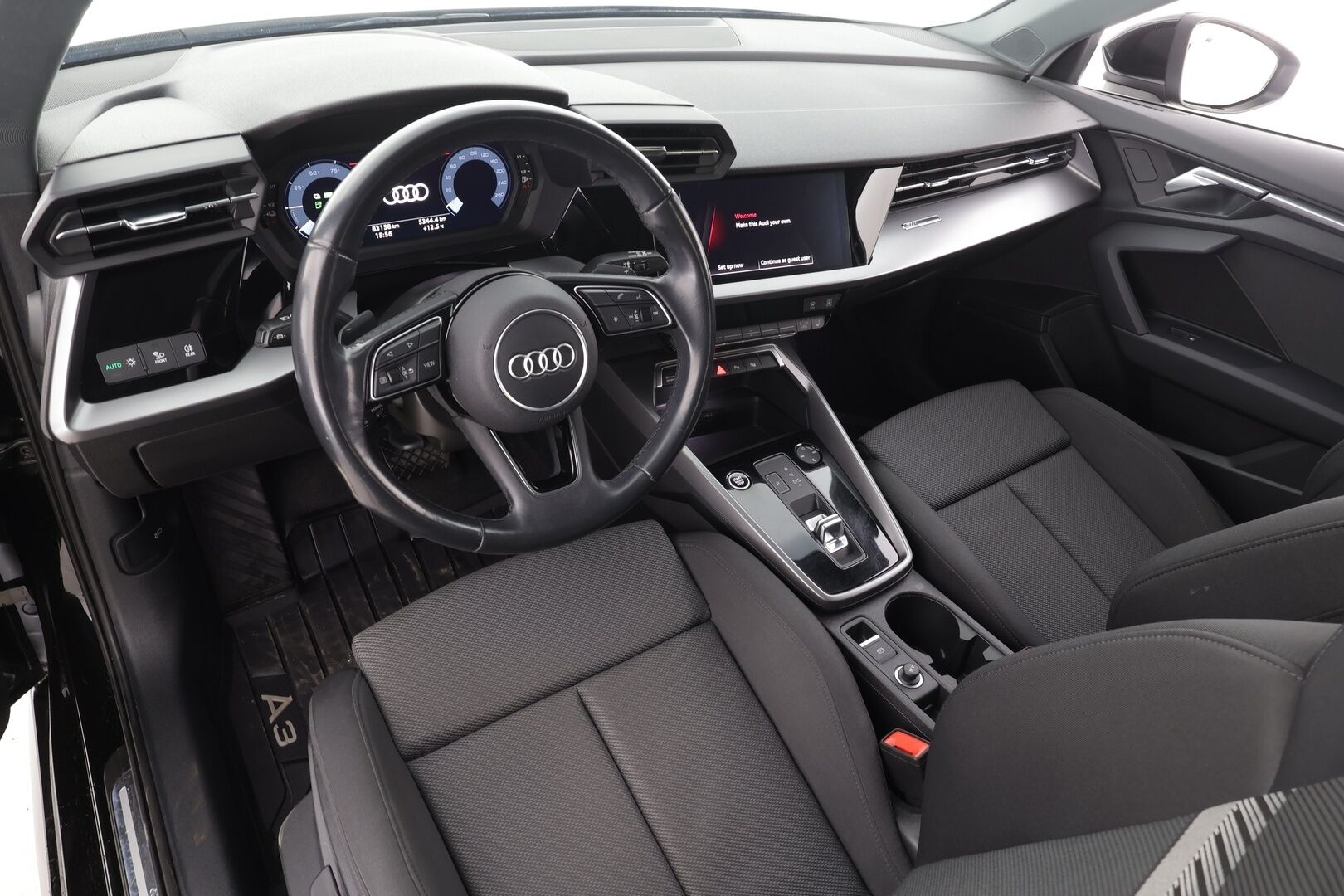 Audi A3 2024 Sportback Progress Plus 40 TFSI e 150kW S tronic * ACC / Koukku / Kaistavahti / Sporttipenkit / LED / P.kamera / Keyless * - 1.Om Suomi-auto / Kahdet renkaat aluvanteilla / Merkkihuollettu - HULLUT AVAJAISHULINAT KORKOTARJOUS 3,29 %