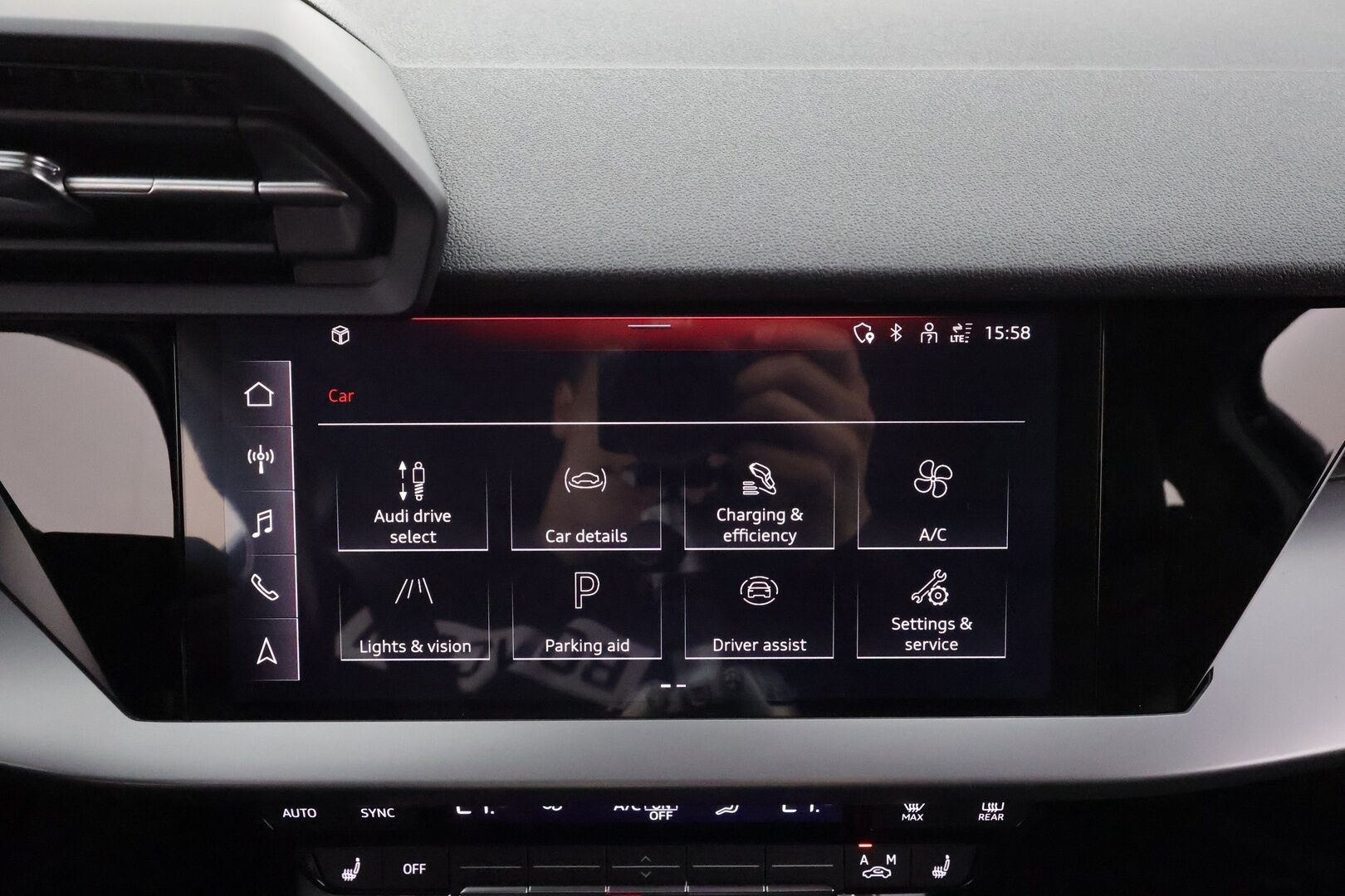 Audi A3 2024 Sportback Progress Plus 40 TFSI e 150kW S tronic - | ACC | Koukku | Digimittaristo | Sporttipenkit | LED | P.kamera | 1.Om Suomi-auto | Kahdet renkaat aluvanteilla | Merkkihuollettu |