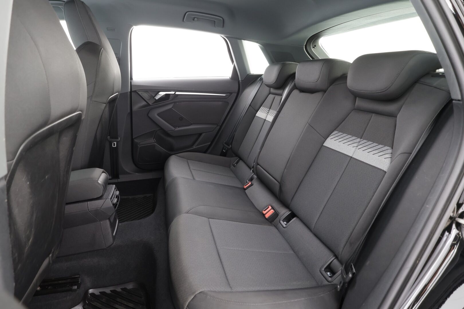 Audi A3 2024 Sportback Progress Plus 40 TFSI e 150kW S tronic * ACC / Koukku / Digimittaristo / Sporttipenkit / LED / P.kamera * - 1.Om Suomi-auto / Kahdet renkaat aluvanteilla / Merkkihuollettu - HULLUT AVAJAISHULINAT KORKOTARJOUS 3,29 %