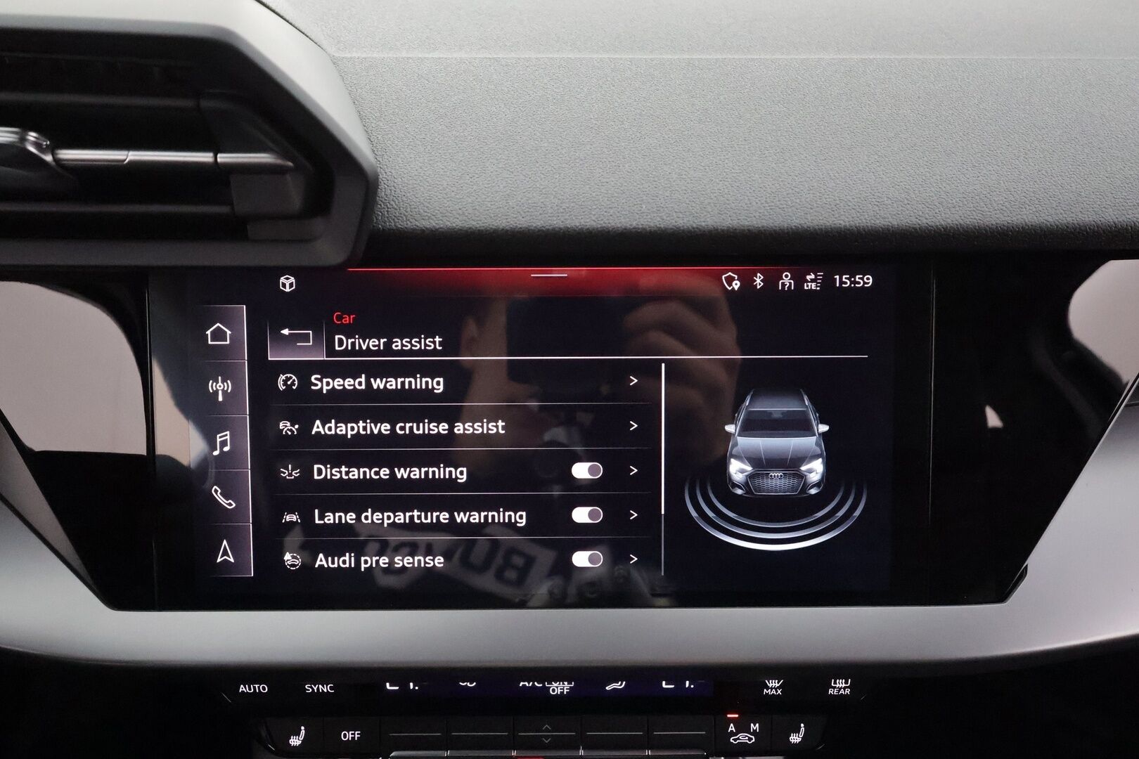 Audi A3 2024 Sportback Progress Plus 40 TFSI e 150kW S tronic - | ACC | Koukku | Digimittaristo | Sporttipenkit | LED | P.kamera | 1.Om Suomi-auto | Kahdet renkaat aluvanteilla | Merkkihuollettu |