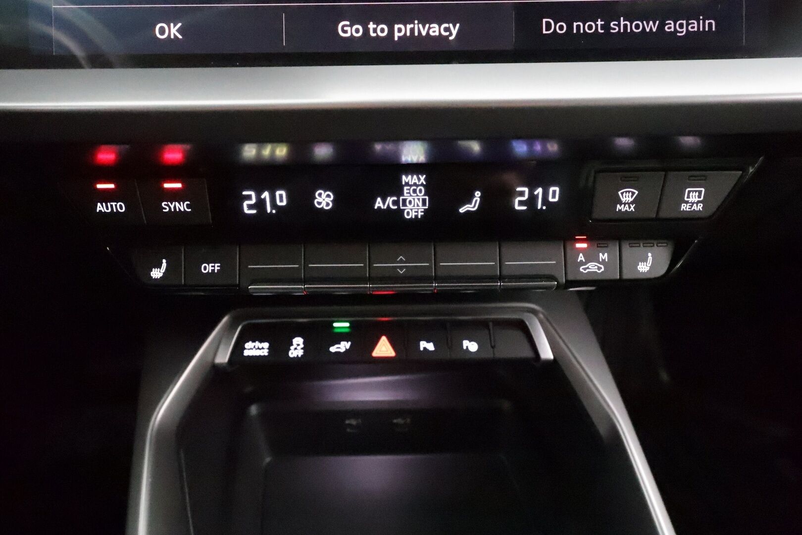 Audi A3 2024 Sportback Progress Plus 40 TFSI e 150kW S tronic * ACC / Koukku / Kaistavahti / Sporttipenkit / LED / P.kamera / Keyless * - 1.Om Suomi-auto / Kahdet renkaat aluvanteilla / Merkkihuollettu - HULLUT AVAJAISHULINAT KORKOTARJOUS 3,29 %