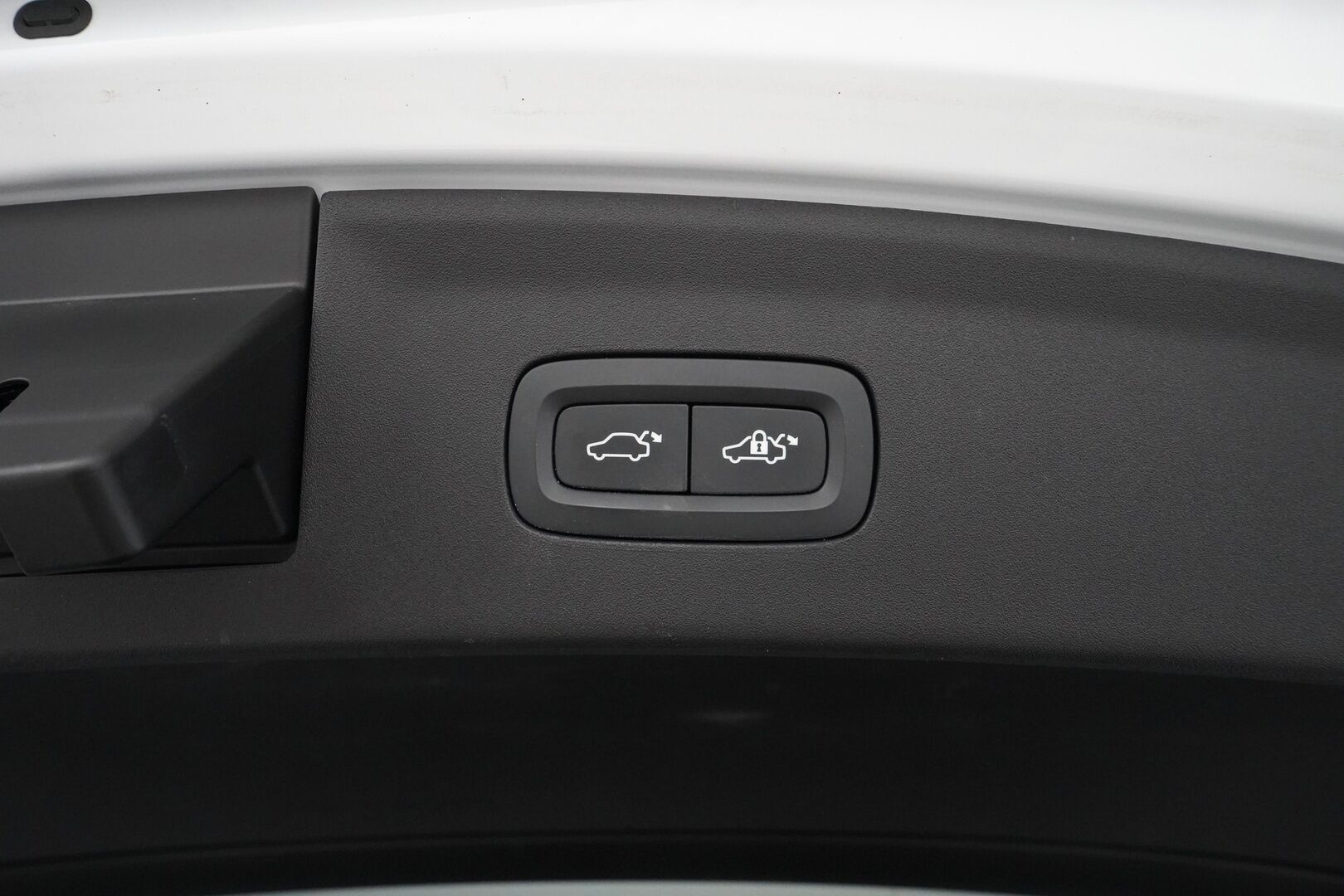 Polestar 2 2021 Long Range Dual Motor Performance, 300kW, 78kWh - Pilot&Plus | ACC | Panorama | Muistipenkki | 360-kamera | H&K | Keyless | SoH 92.8% | Kahdet OEM Performance Vanteet | Merkkihuollettu