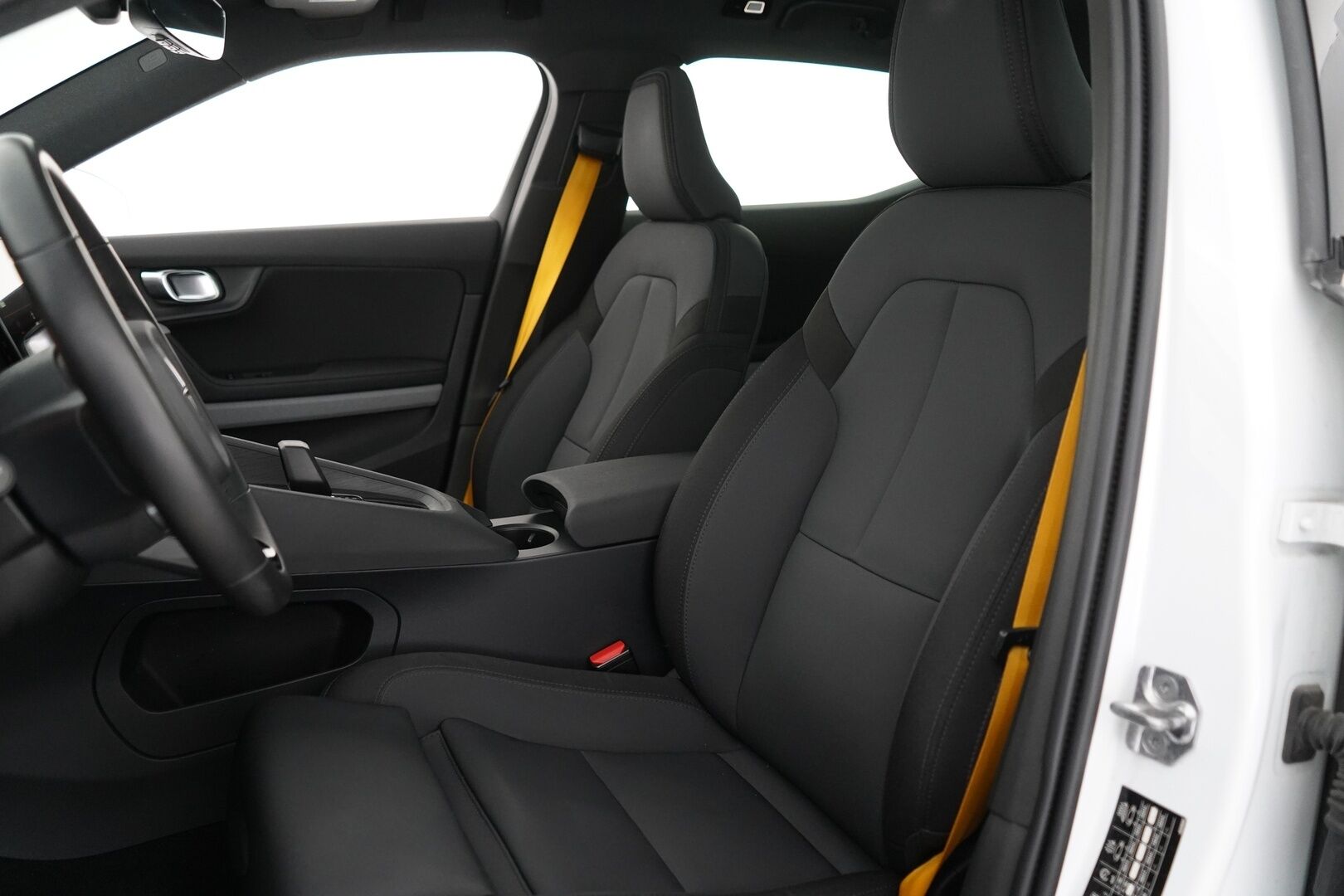 Polestar 2 2021 Long Range Dual Motor Performance, 300kW, 78kWh - Pilot&Plus | ACC | Panorama | Muistipenkki | 360-kamera | H&K | Keyless | SoH 92.8% | Kahdet OEM Performance Vanteet | Merkkihuollettu