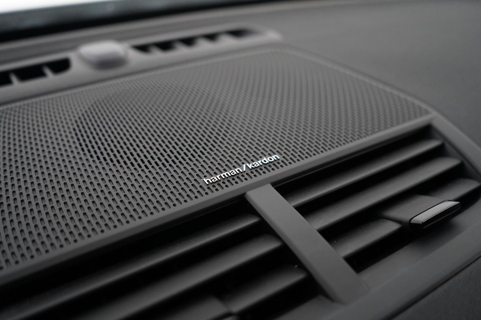 Polestar 2 2021 Long Range Dual Motor Performance, 300kW, 78kWh - Pilot&Plus | ACC | Panorama | Muistipenkki | 360-kamera | H&K | Keyless | SoH 92.8% | Kahdet OEM Performance Vanteet | Merkkihuollettu