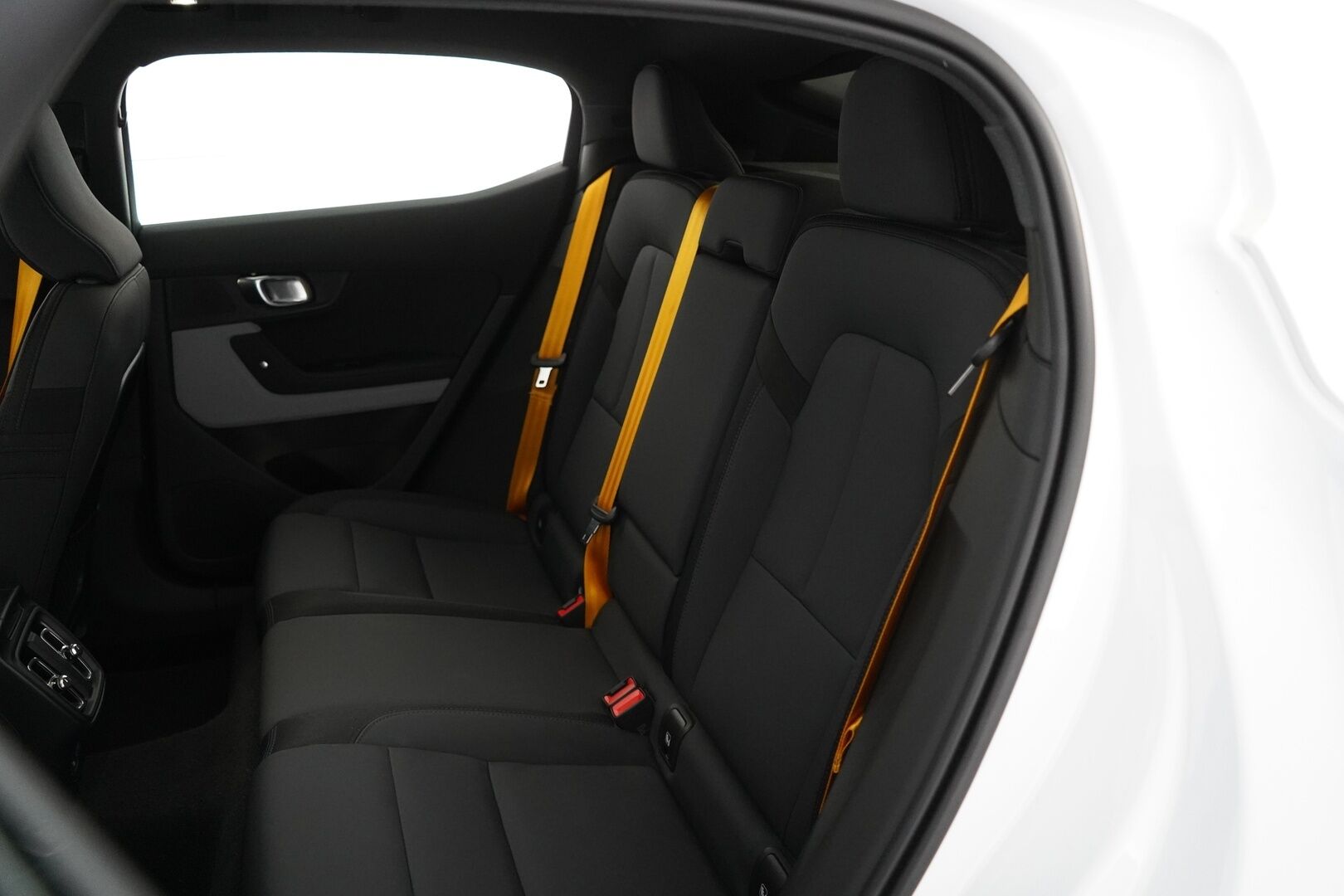 Polestar 2 2021 Long Range Dual Motor Performance, 300kW, 78kWh - Pilot&Plus | ACC | Panorama | Muistipenkki | 360-kamera | H&K | Keyless | SoH 92.8% | Kahdet OEM Performance Vanteet | Merkkihuollettu
