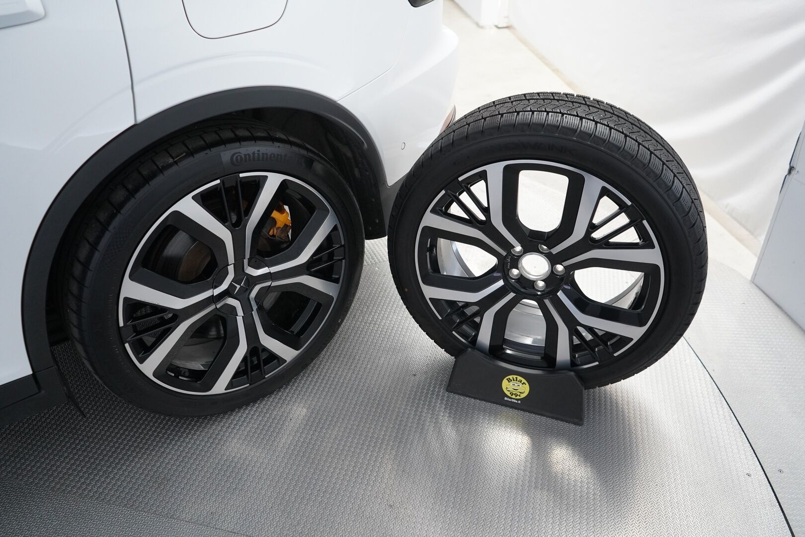 Polestar 2 2021 Long Range Dual Motor Performance, 300kW, 78kWh - Pilot&Plus | ACC | Panorama | Muistipenkki | 360-kamera | H&K | Keyless | SoH 92.8% | Kahdet OEM Performance Vanteet | Merkkihuollettu