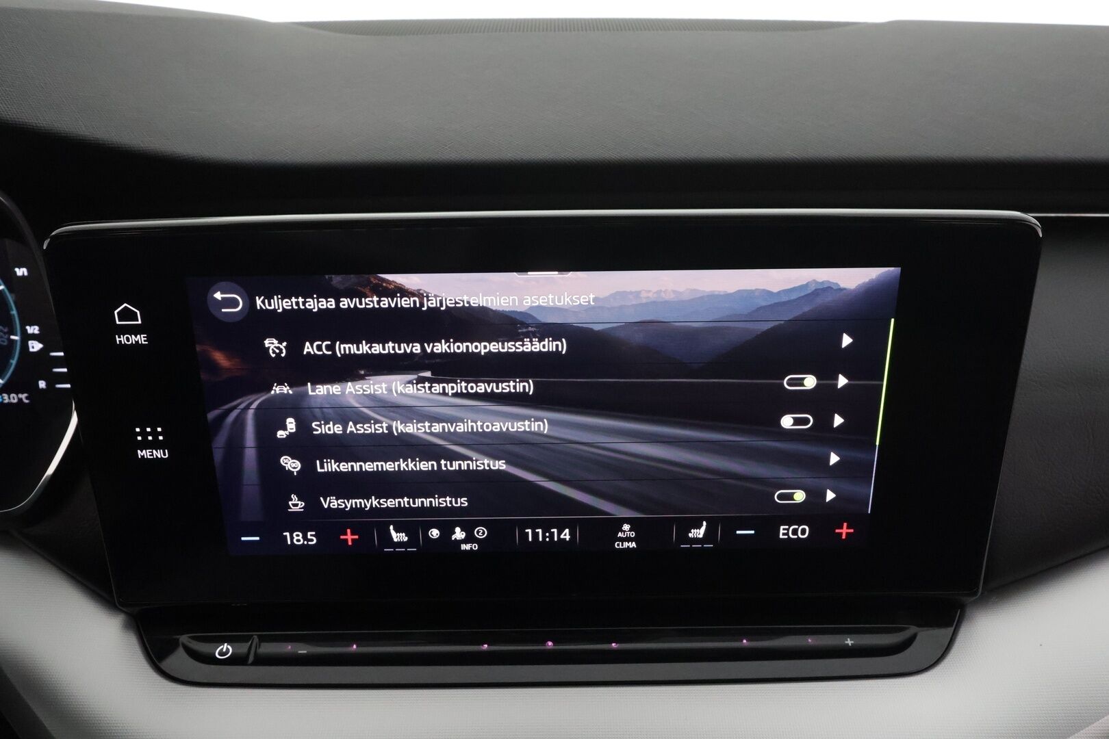 Skoda Octavia 2023 Combi 1.4 TSI PHEV Style iV DSG * ACC / Webasto / Matrix / P.Kamera / Smartlink / Keyless * - Akku kuntotarkastettu / Suomi-auto / Kahdet renkaat / Koti & Kauppalaturi