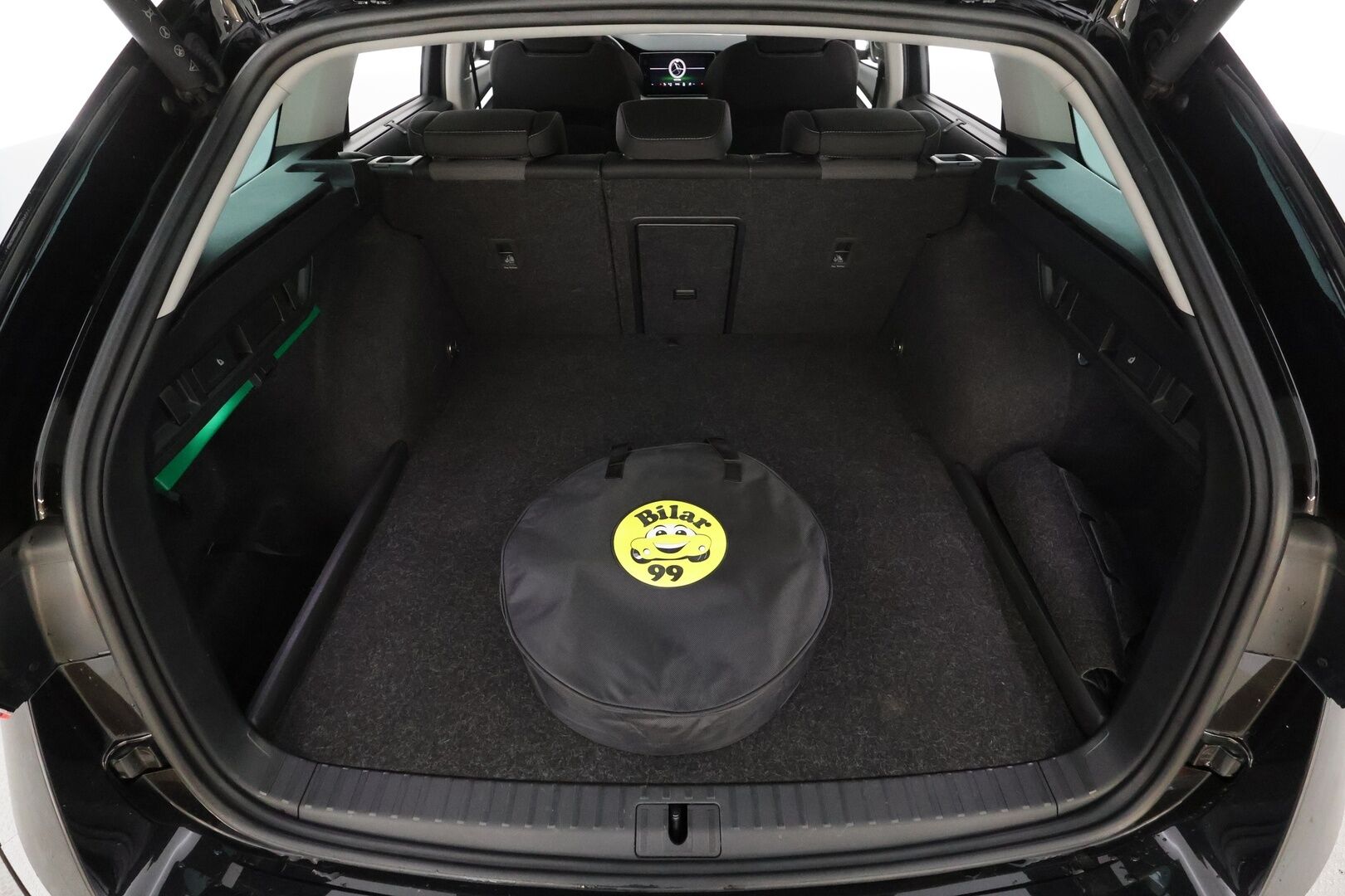 Skoda Octavia 2023 Combi 1.4 TSI PHEV Style iV DSG * ACC / Webasto / Matrix / P.Kamera / Smartlink / Keyless * - Akku kuntotarkastettu / Suomi-auto / Kahdet renkaat / Koti & Kauppalaturi