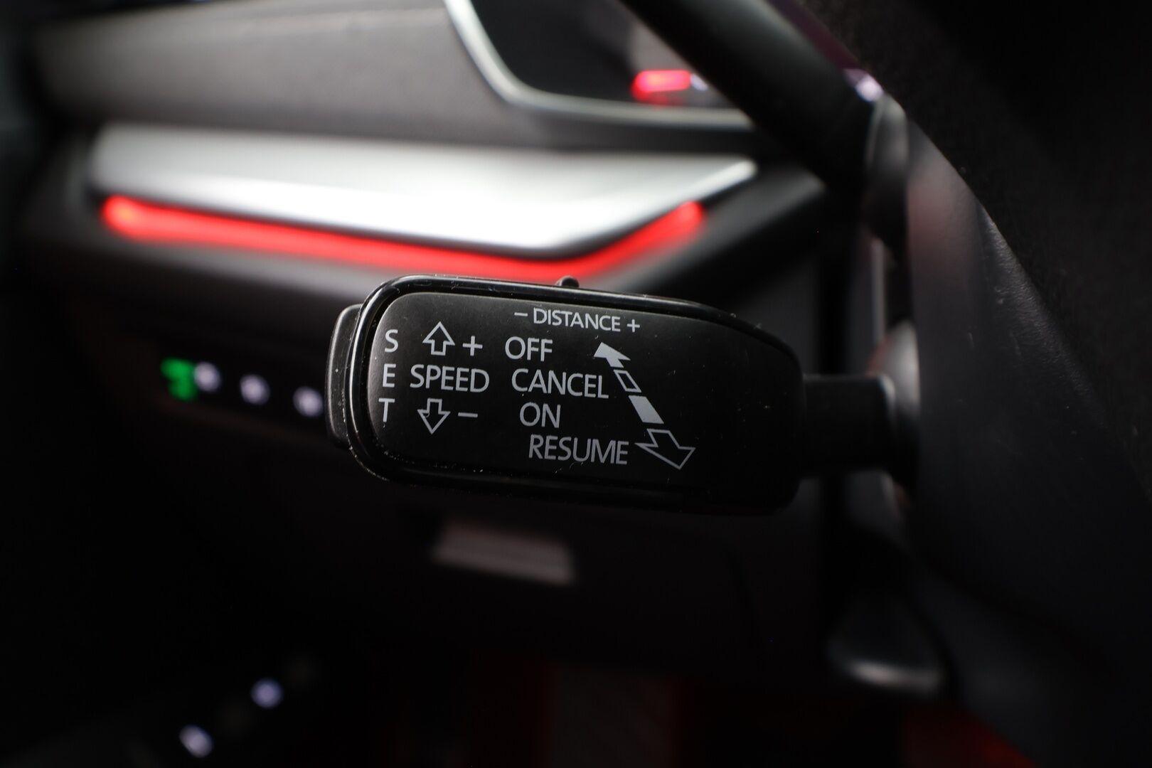 Skoda Octavia 2024 Combi 1.4 TSI PHEV Style iV DSG * ACC / Webasto / Matrix-LED / P.Kamera / Keyless / Ambient / Navi / Digimittaristo * - Suomi auto / Kahdet renkaat / Sähkökontti - HULLUT AVAJAISHULINAT KORKOTARJOUS 3,29 %