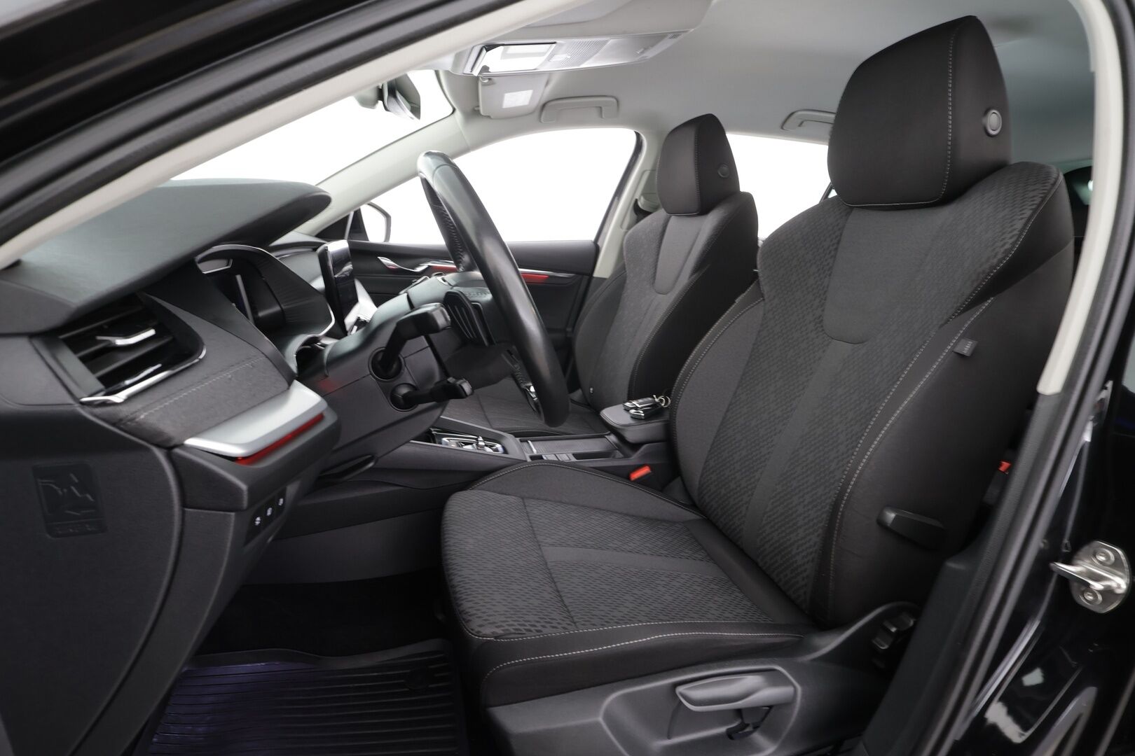 Skoda Octavia 2024 Combi 1.4 TSI PHEV Style iV DSG * ACC / Webasto / Matrix-LED / P.Kamera / Keyless / Ambient / Navi / Digimittaristo * - Suomi auto / Kahdet renkaat / Sähkökontti - HULLUT AVAJAISHULINAT KORKOTARJOUS 3,29 %