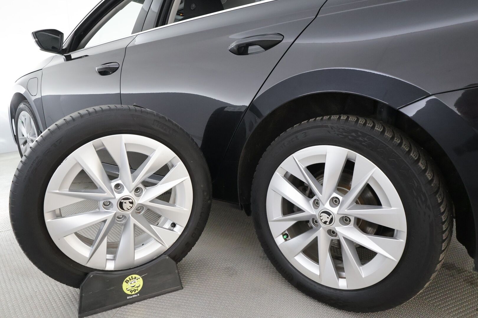 Skoda Octavia 2024 Combi 1.4 TSI PHEV Style iV DSG - Suomi auto | Kahdet renkaat | Sähkökontti | ACC | Webasto | Matrix-LED | P.Kamera | Keyless | Ambient | Navi | Digimittaristo 