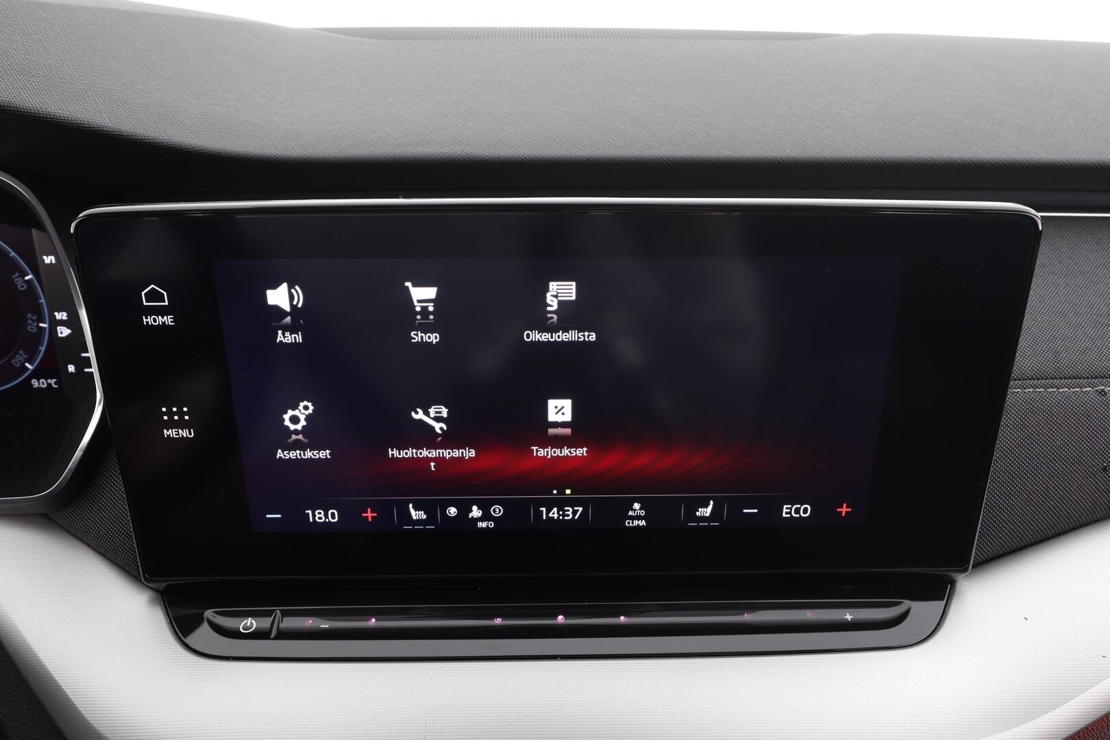 Skoda Octavia 2024 Combi 1.4 TSI PHEV Style iV DSG * ACC / Webasto / Matrix-LED / P.Kamera / Keyless / Ambient / Navi / Digimittaristo * - Suomi auto / Kahdet renkaat / Sähkökontti - HULLUT AVAJAISHULINAT KORKOTARJOUS 3,29 %