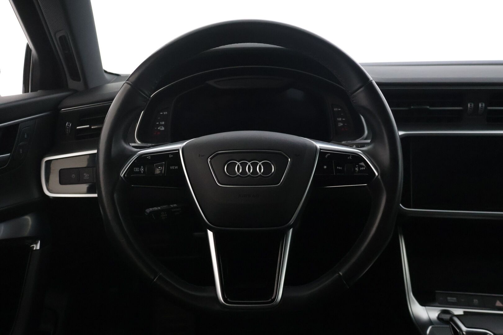 Audi A6 2022 A6 Avant 50 TFSI e quattro - | Ajoakku uusittu! | Adapt.vakkari | Bang & Olufsen | Matrix-Led | Audi virtual cockpit | Sähkötoiminen vetokoukku | Peruutuskamera | Metalliväri | Ambient |