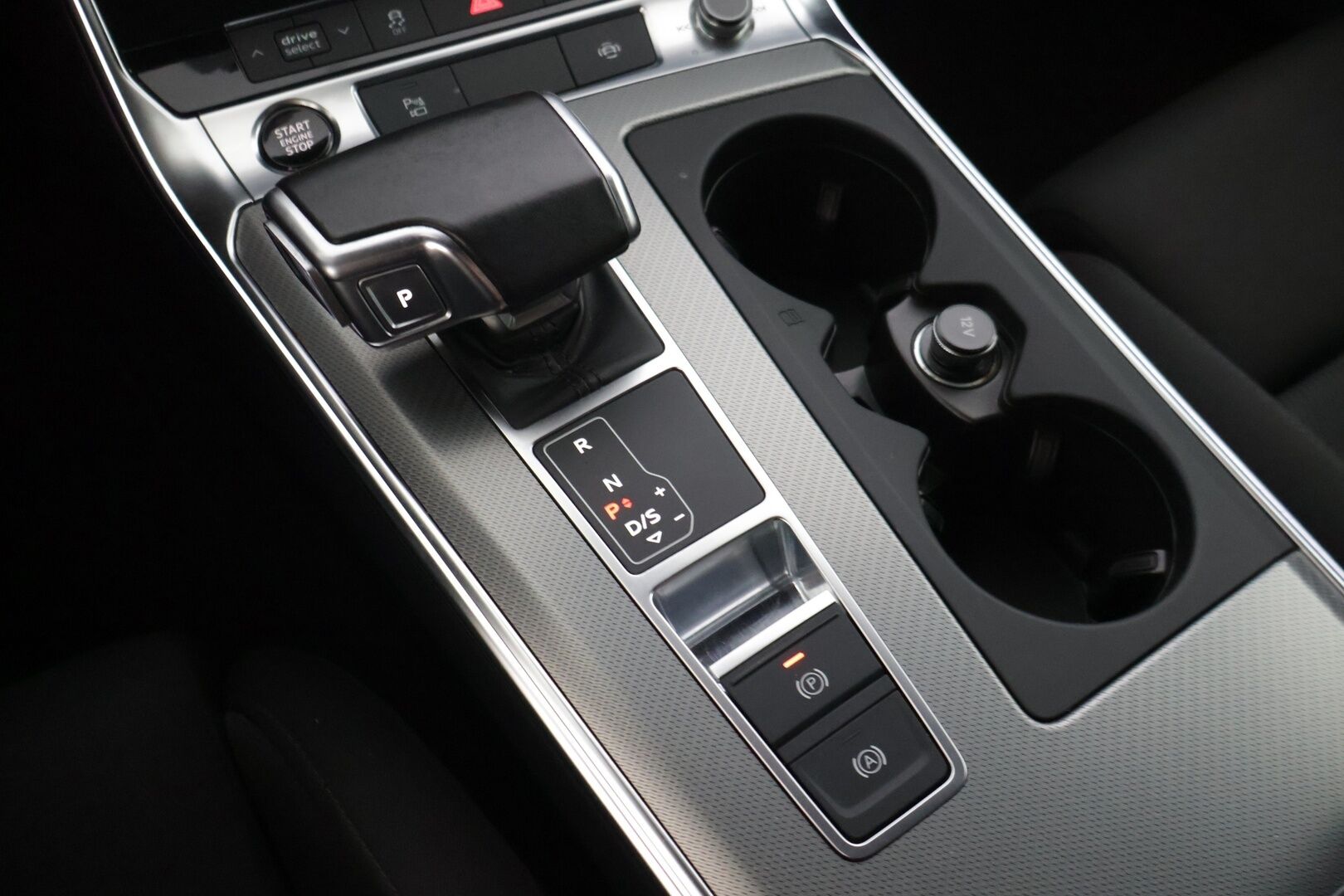 Audi A6 2022 A6 Avant 50 TFSI e quattro - | Ajoakku uusittu! | Adapt.vakkari | Bang & Olufsen | Matrix-Led | Audi virtual cockpit | Sähkötoiminen vetokoukku | Peruutuskamera | Metalliväri | Ambient |