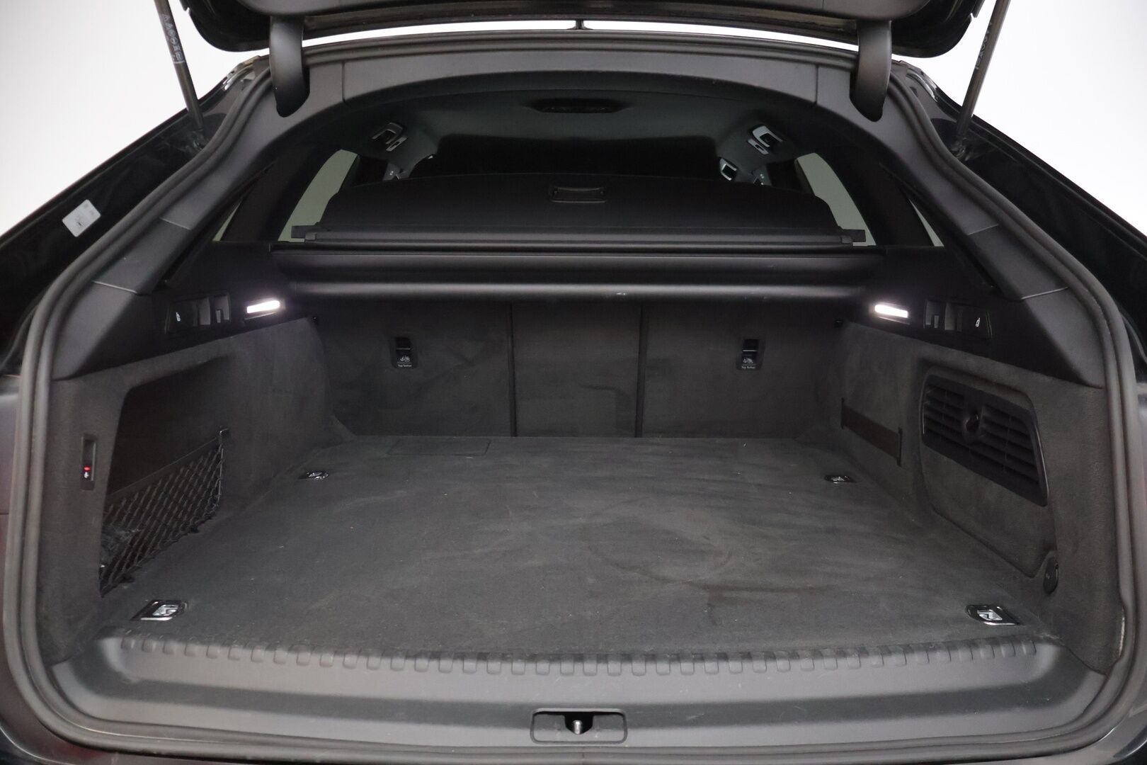 Audi A6 2022 A6 Avant 50 TFSI e quattro - | Ajoakku uusittu! | Adapt.vakkari | Bang & Olufsen | Matrix-Led | Audi virtual cockpit | Sähkötoiminen vetokoukku | Peruutuskamera | Metalliväri | Ambient |