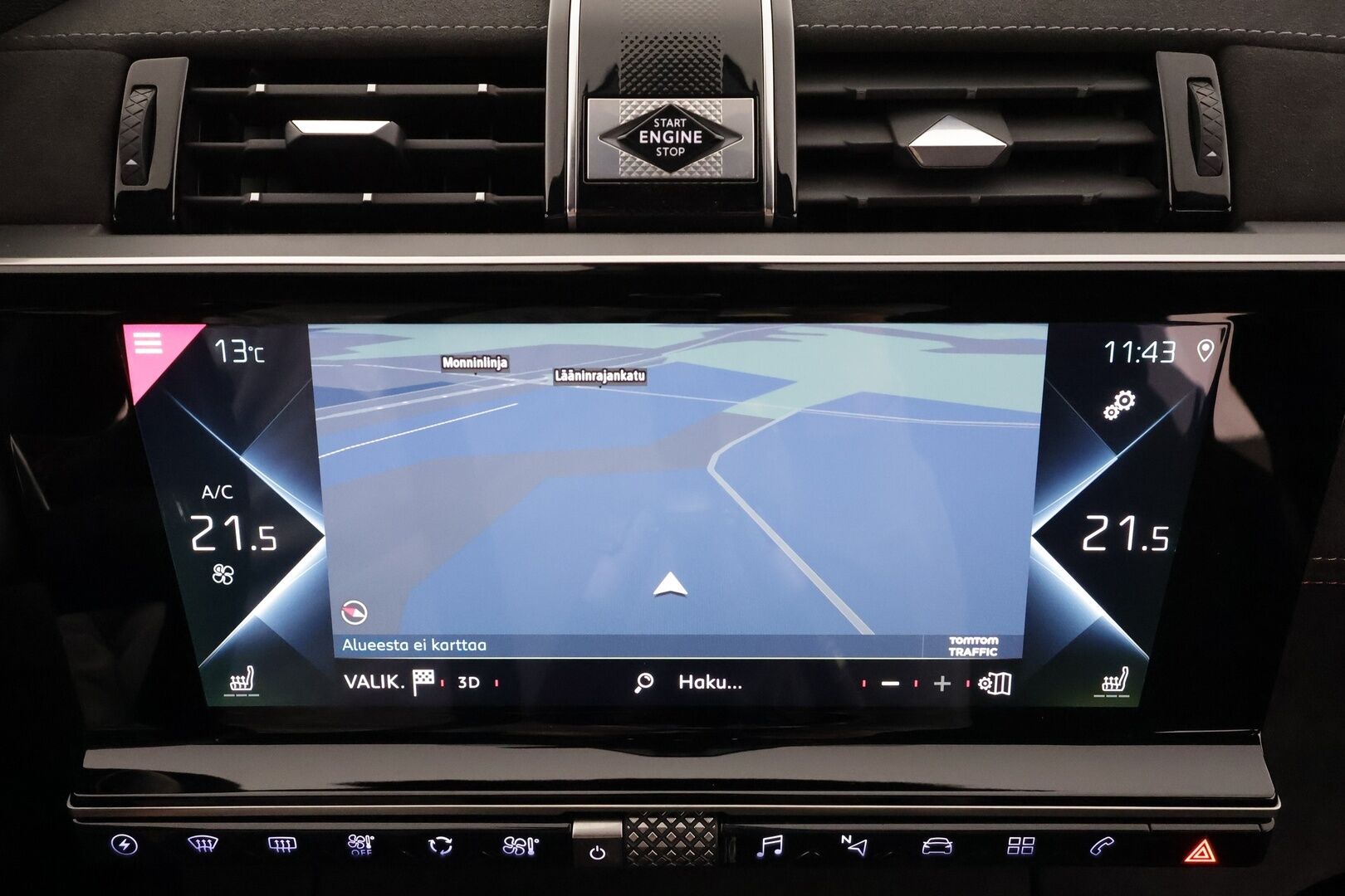 DS 7 Crossback 2022 E-Tense 300 * ACC / Muistipenkki / Koukku / Adapt.LED / P.kamera / Puolinahat / Navi / Digimittaristo * - Kahdet renkaat aluvanteilla / Merkkihuollettu