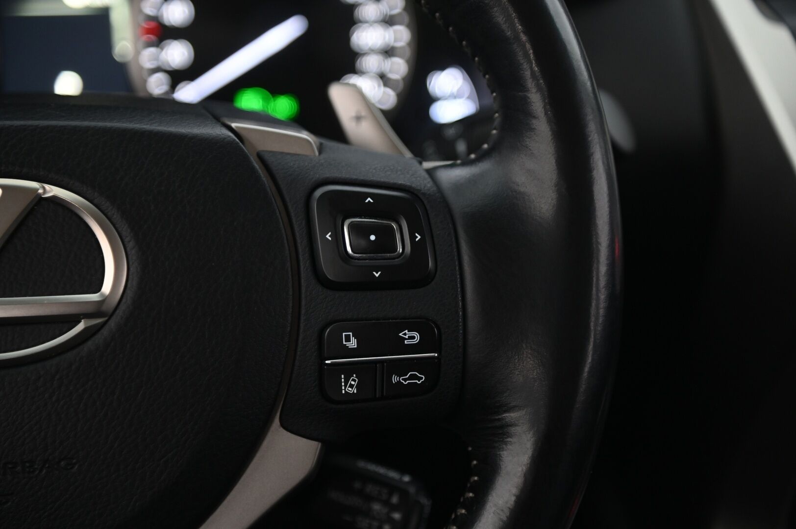 Lexus NX 2019 300h AWD Business *Koukku / ACC / Merkkihuollot* - P. Kamera / Ratinlämmitin / Nahkasisusta / Kaistavahti