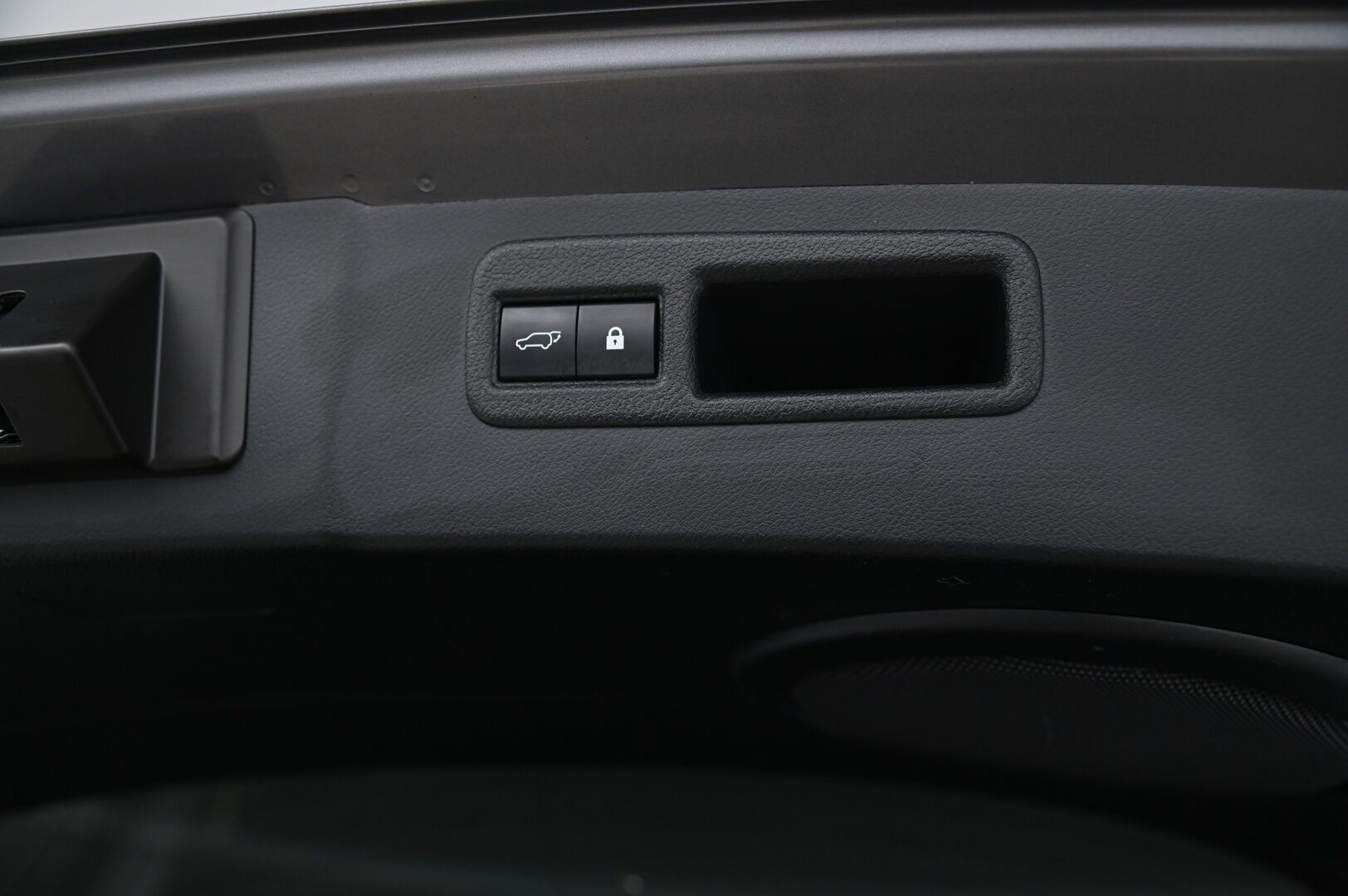 Lexus NX 2019 300h AWD Business *Koukku / ACC / Merkkihuollot* - P. Kamera / Ratinlämmitin / Nahkasisusta / Kaistavahti