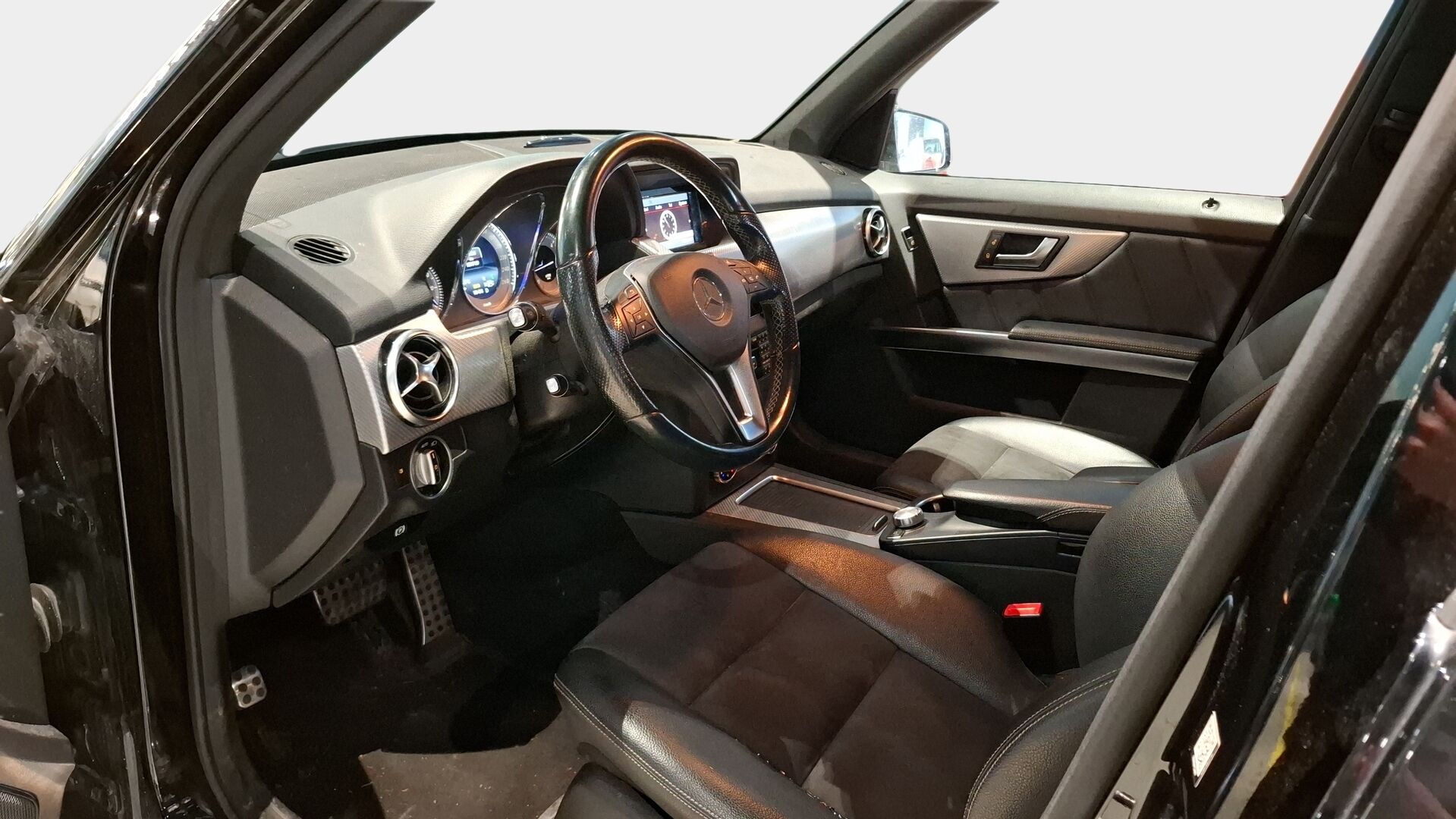 Mercedes-Benz GLK 2015 220 CDI BE 4Matic AMG-styling / Vakkari / Koukku / ILS-Xenon / - 2x hyvät renkaat / Katsastettu / 