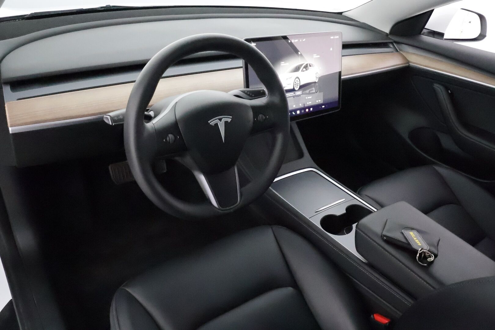 Tesla Model 3 2022 Standard Range Plus **Lasikatto / ILP / ACC / Matrix-LED / P.kamera / Muistipenkki / Navi / Kaistavahti / Keyless** - 2x Latauskaapelit