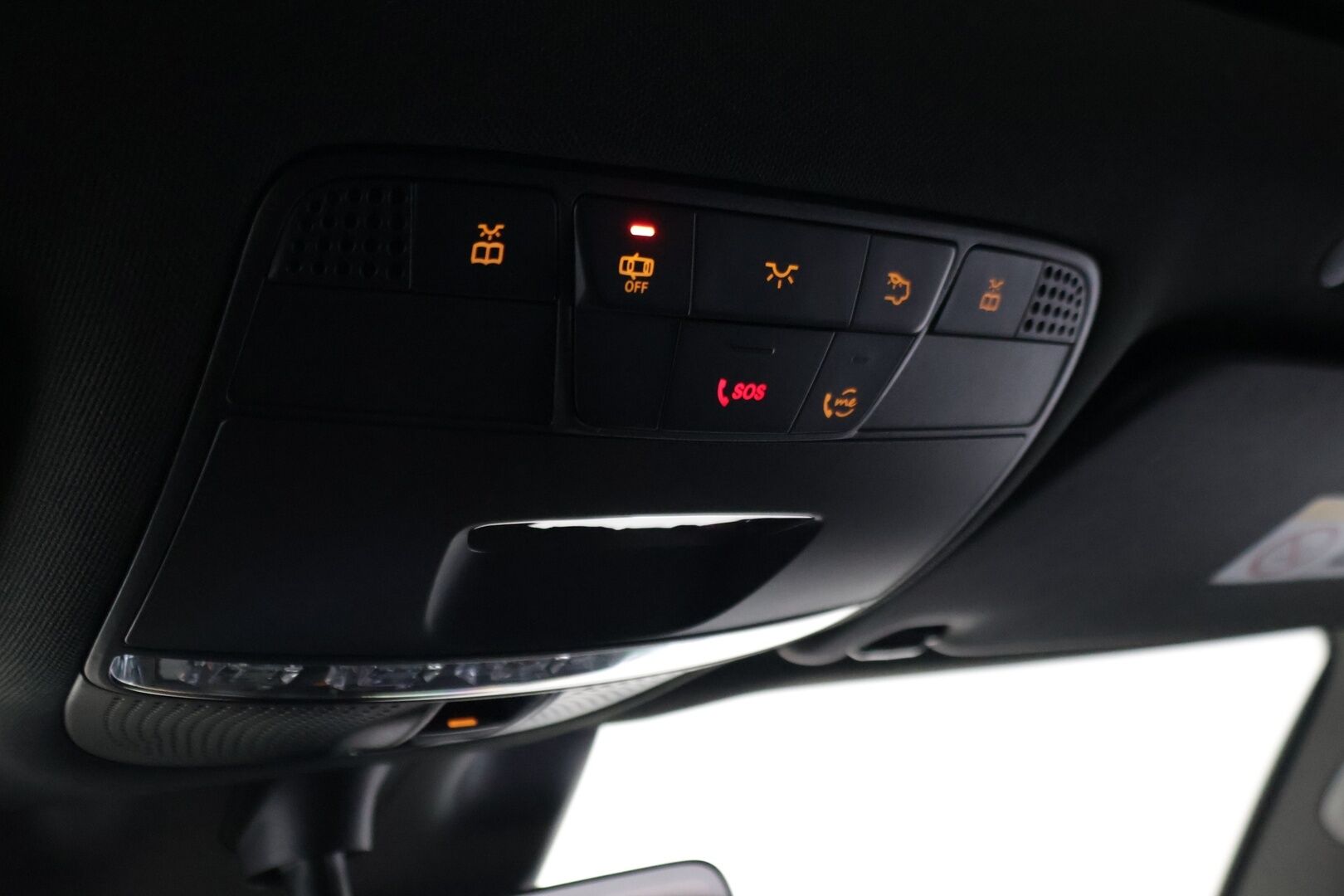 Mercedes-Benz EQC 2021 400 4MATIC Business AMG - | Distronic+ | Burmester | 360-kamera | Lasikatto | Multibeam-Led | Widescreen | BLIS | KeylessGo | | 2x Renkaat ja vanteet |