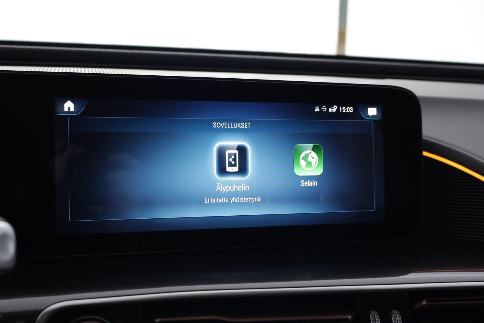 Mercedes-Benz EQC 2021 400 4MATIC Business AMG - | Distronic+ | Burmester | 360-kamera | Lasikatto | Multibeam-Led | Widescreen | BLIS | KeylessGo | | 2x Renkaat ja vanteet |